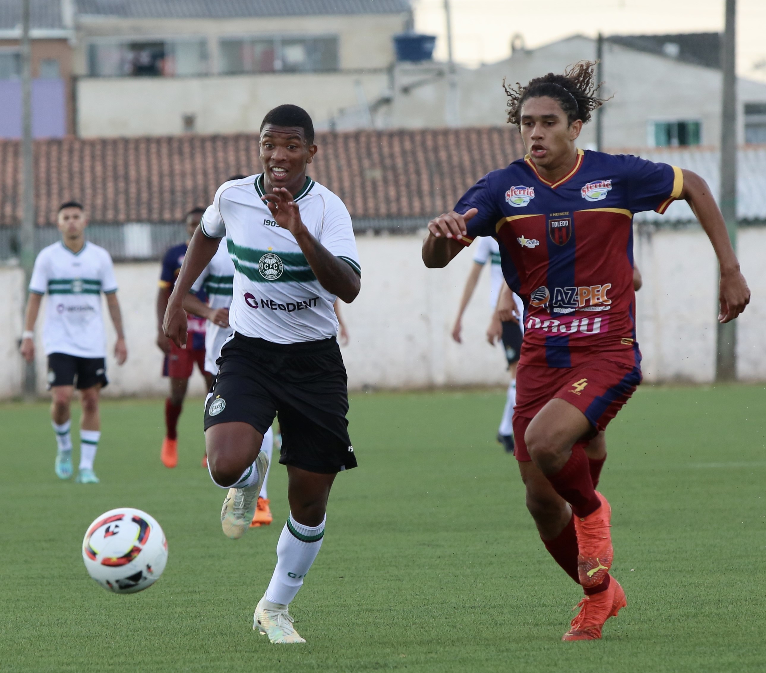 Sub-20 soma mais tr�s pontos