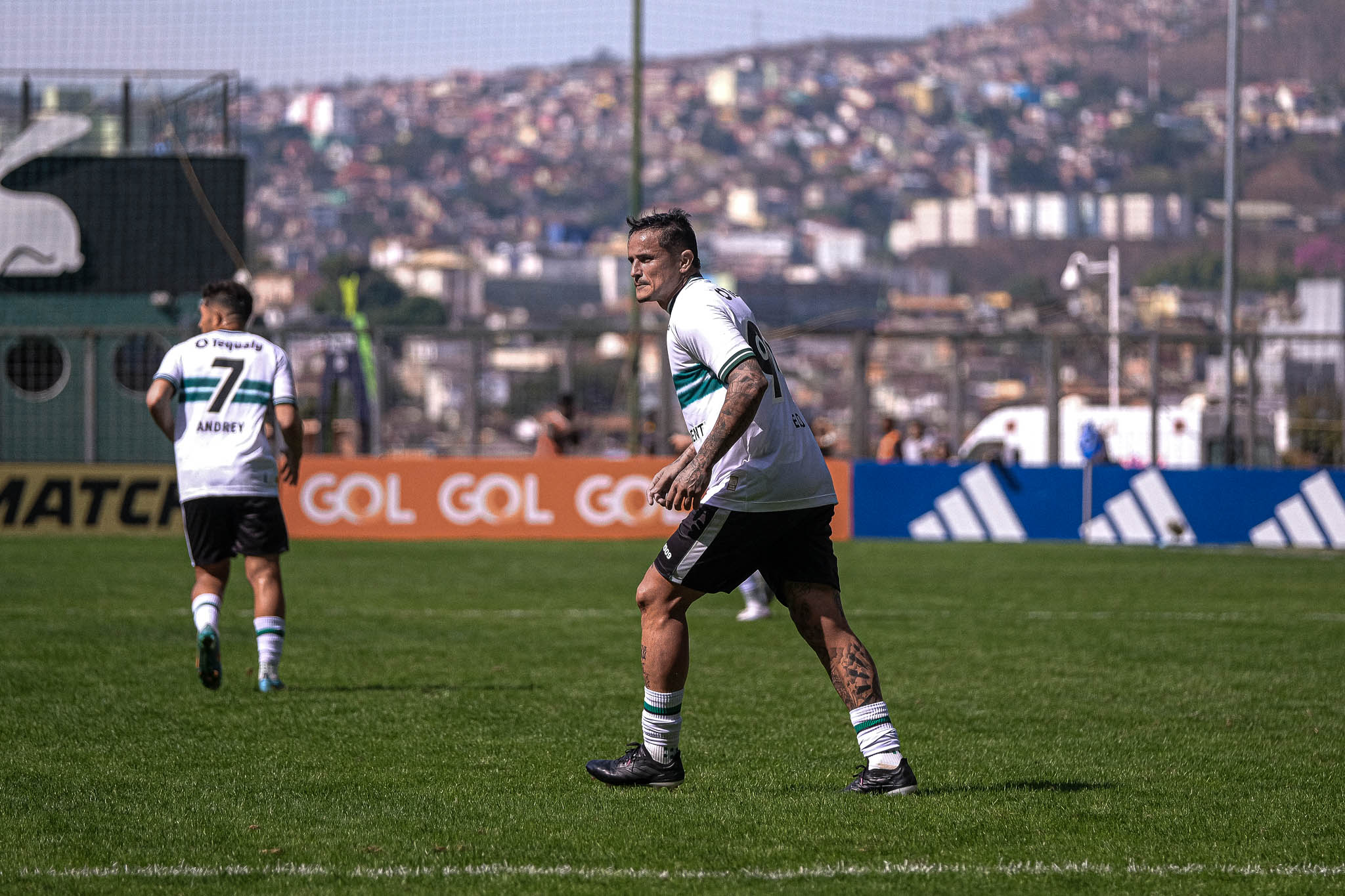 Edu faz sua estreia pelo Coritiba
