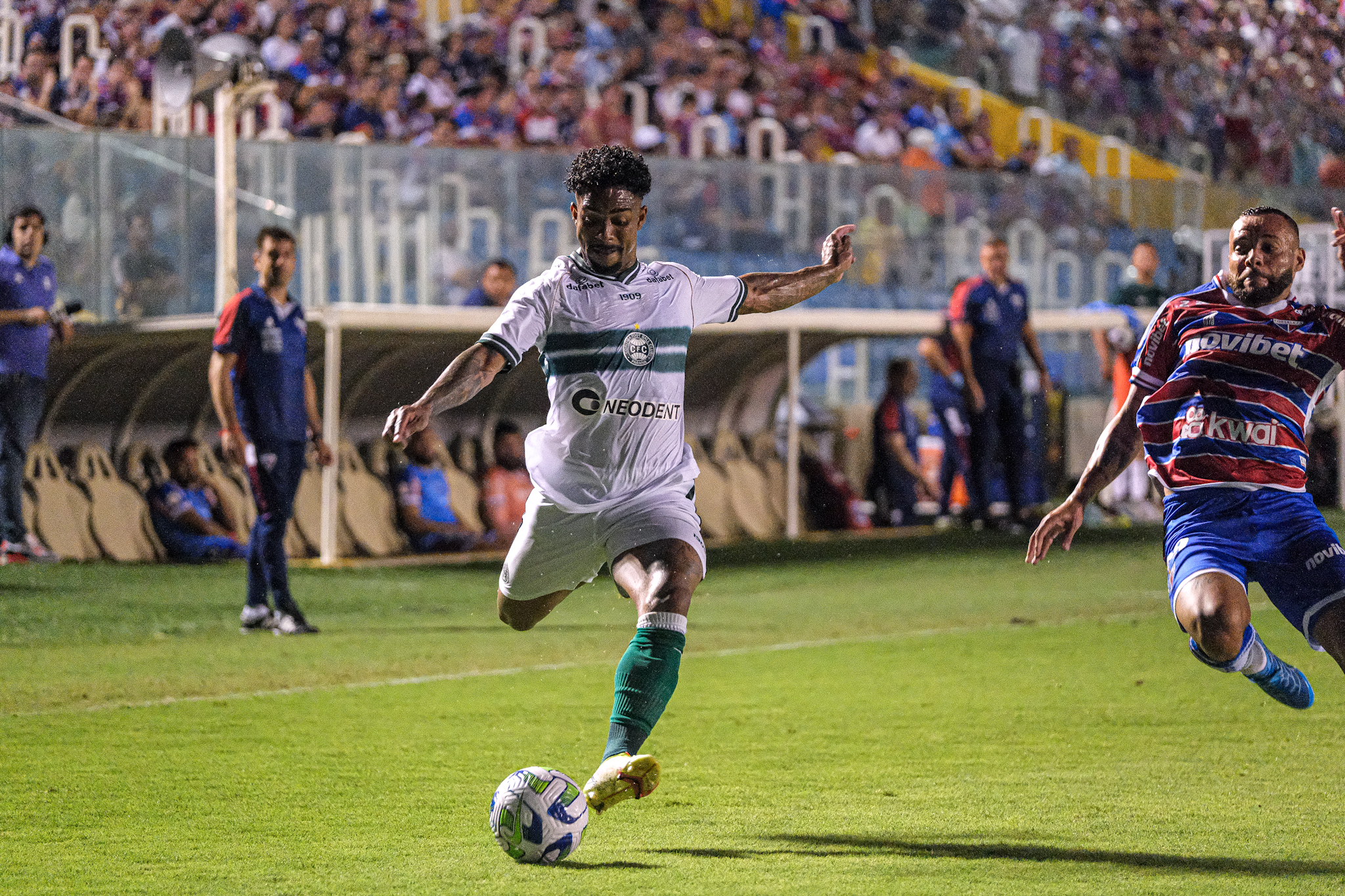  Estreia de Hayner com a camisa coxa-branca