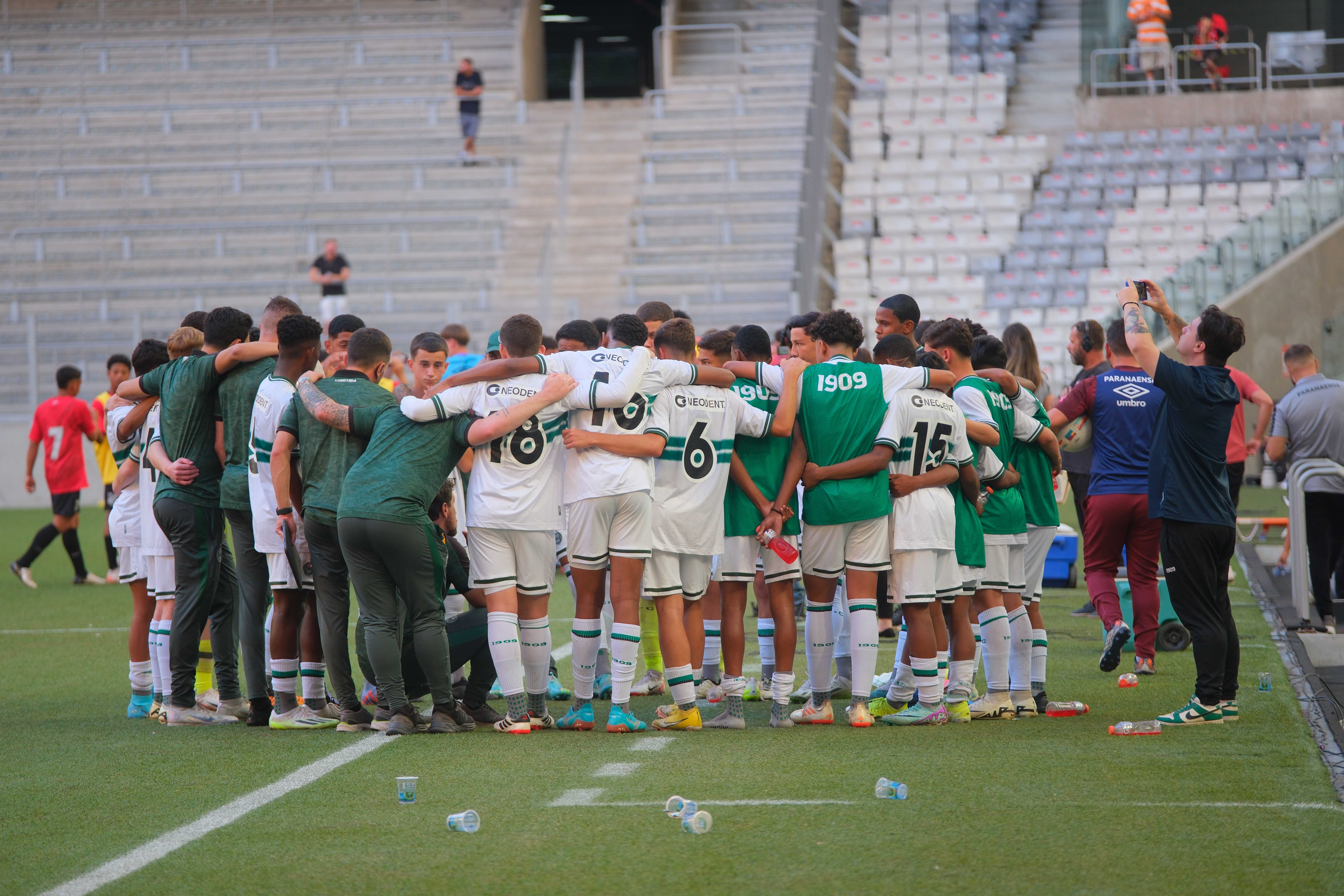 Coritiba vice-campe�o do Paranaense sub-15