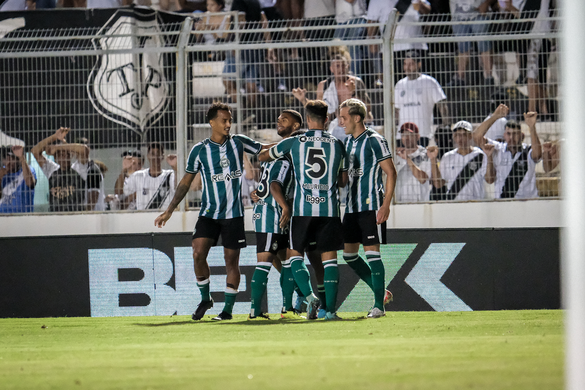 Empate no Mois�s Lucarelli