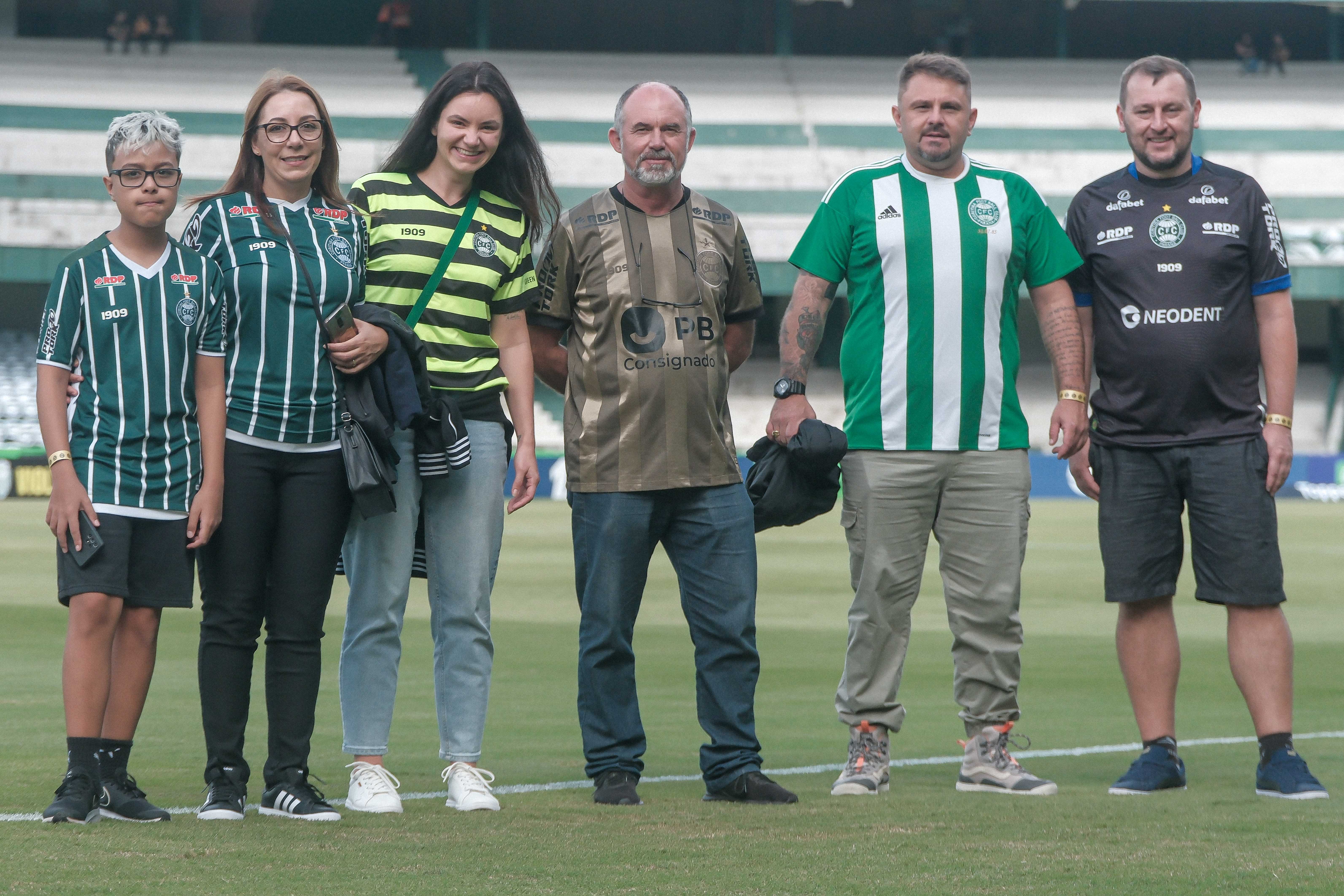 Coritiba promove o primeiro Tour Pr�-Jogo para s�cios do clube 