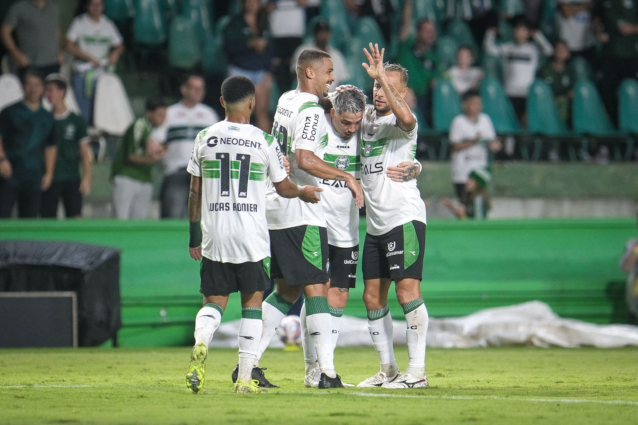 � goleada no Alto da Gl�ria! 