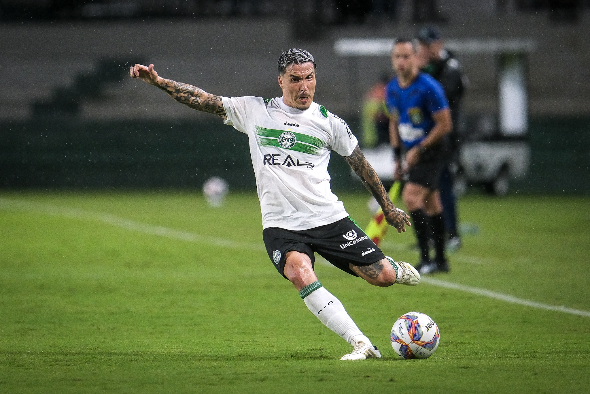 Coritiba empata com o Maring� no Couto Pereira