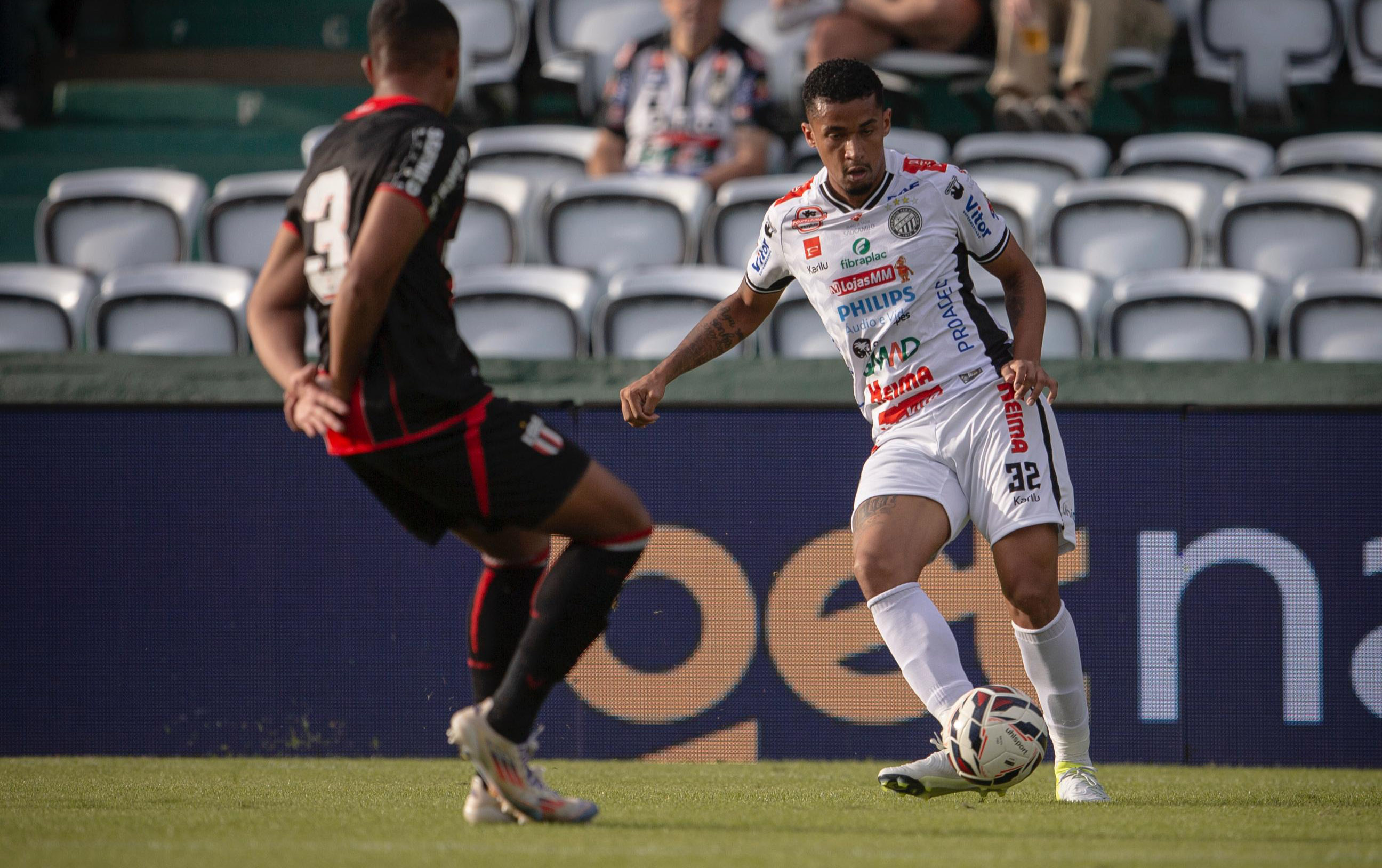 Oper�rio-PR vence o Botafogo-SP no Couto Pereira