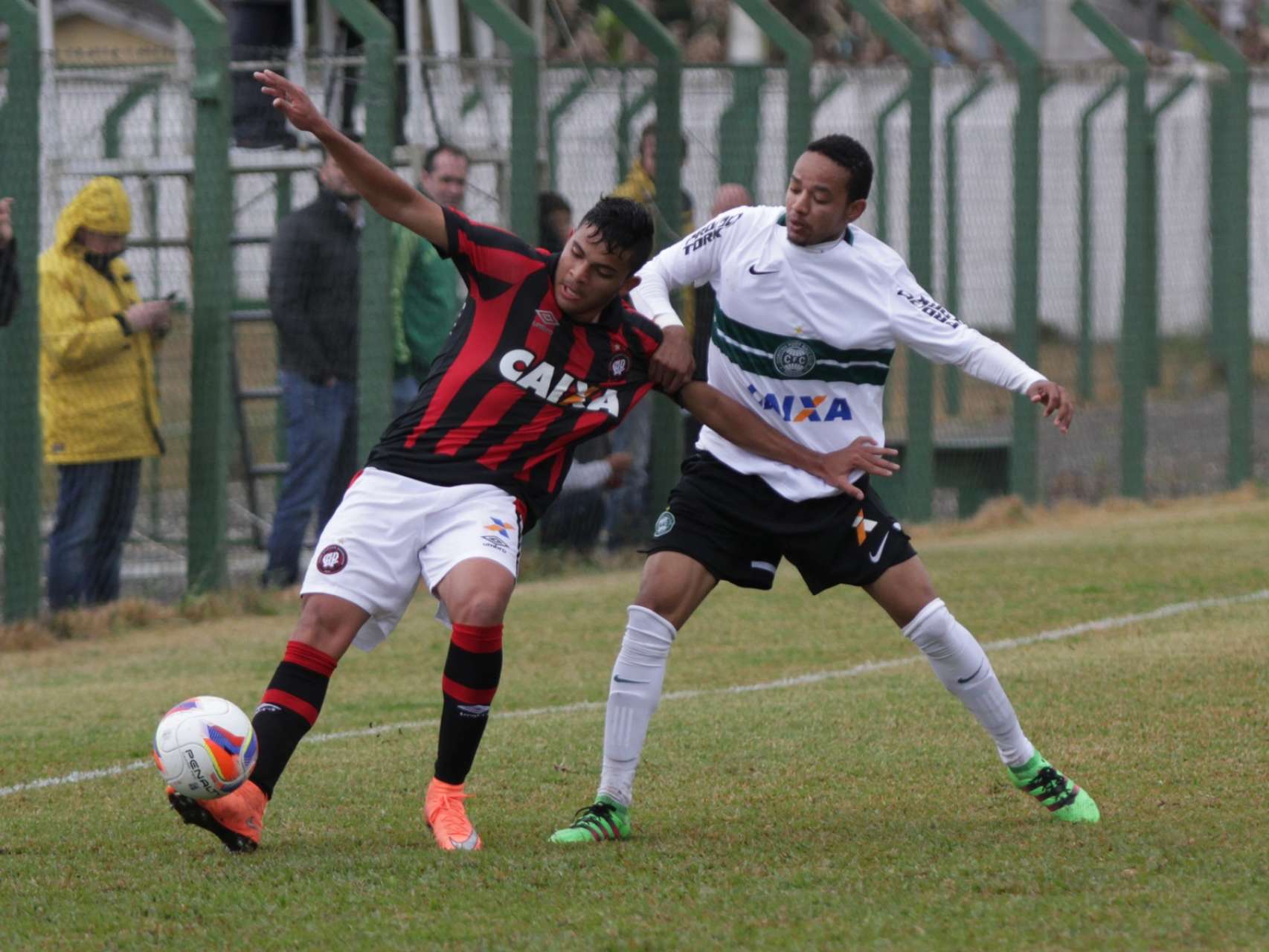 Sub-20 vence pelo estadual