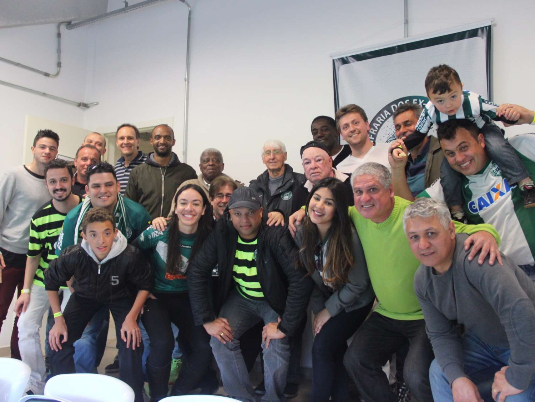 Jogo com ex-atletas do Coxa 