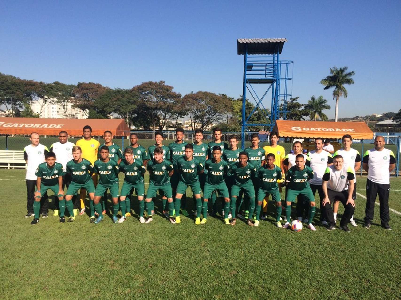 Estreia com goleada