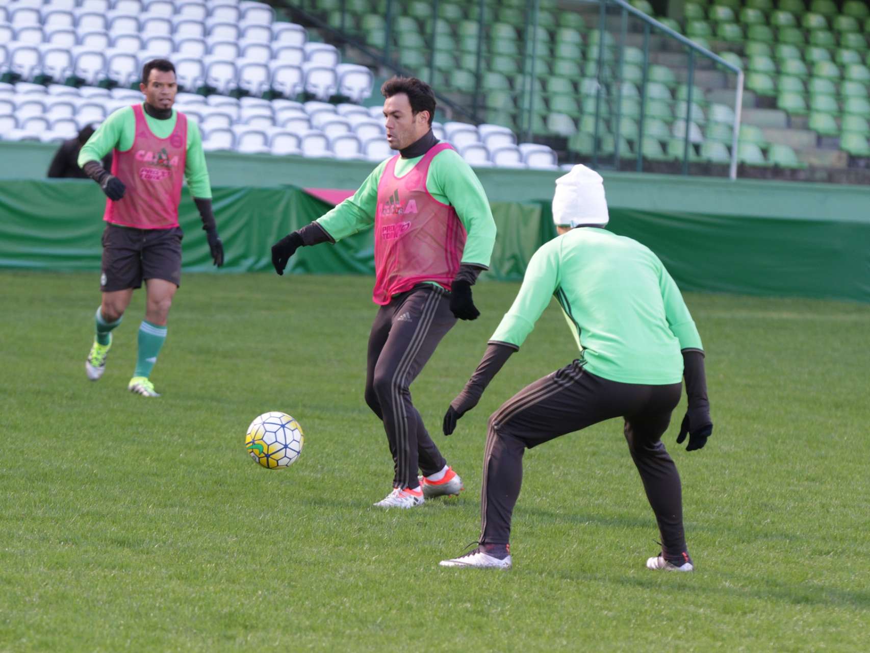 Coxa finaliza prepara��o para pegar o Galo