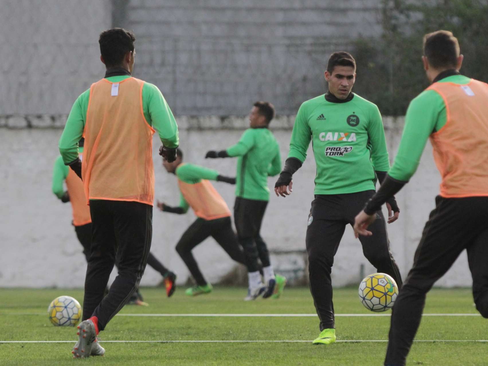 De olho no segundo turno