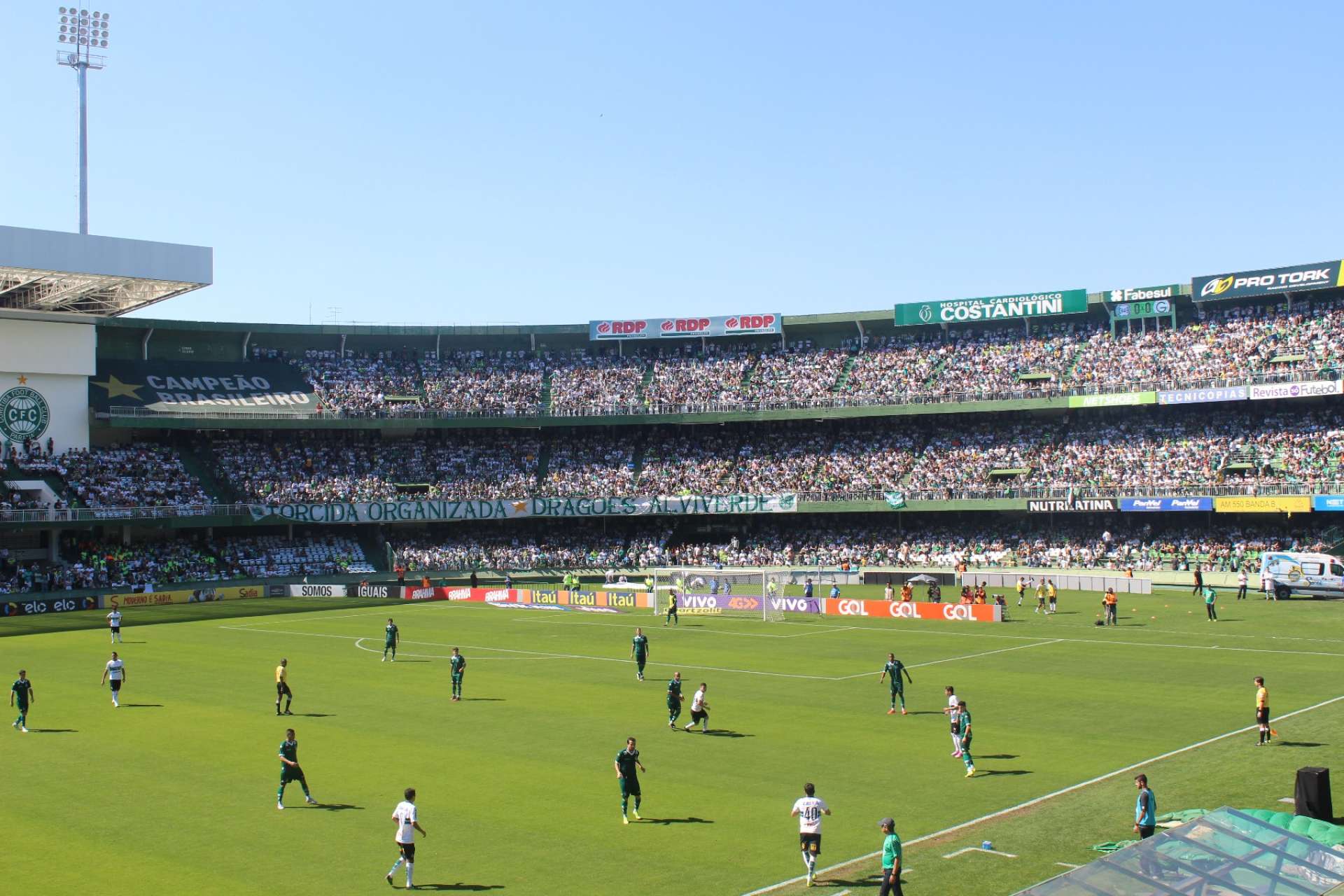 Torcedores aderem kit de entradas para o segundo turno