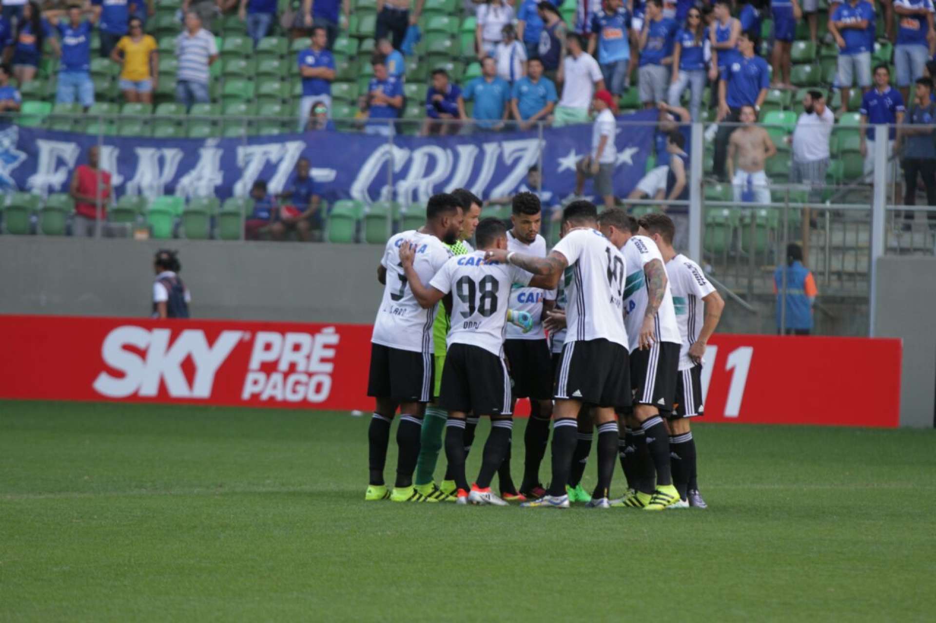 D� notas aos atletas