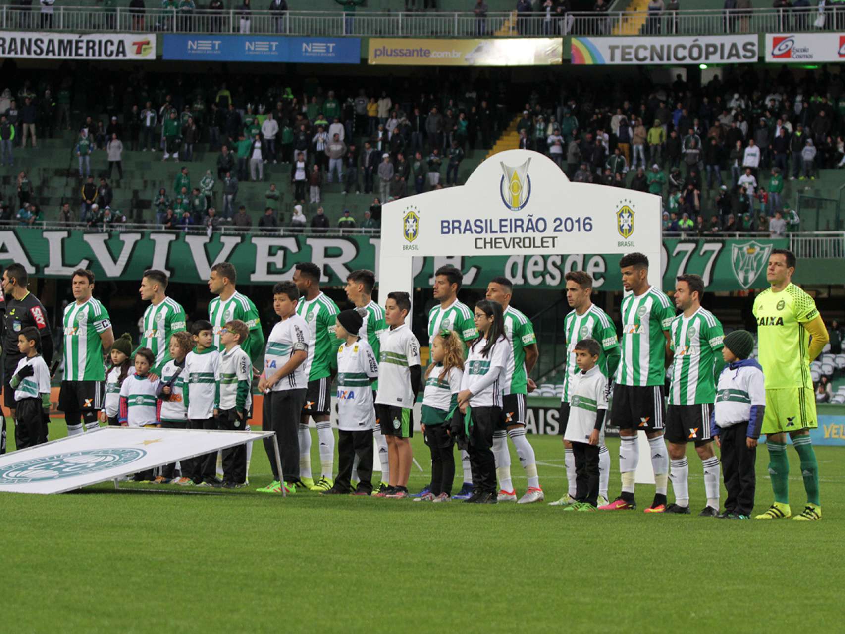 D� notas aos atletas