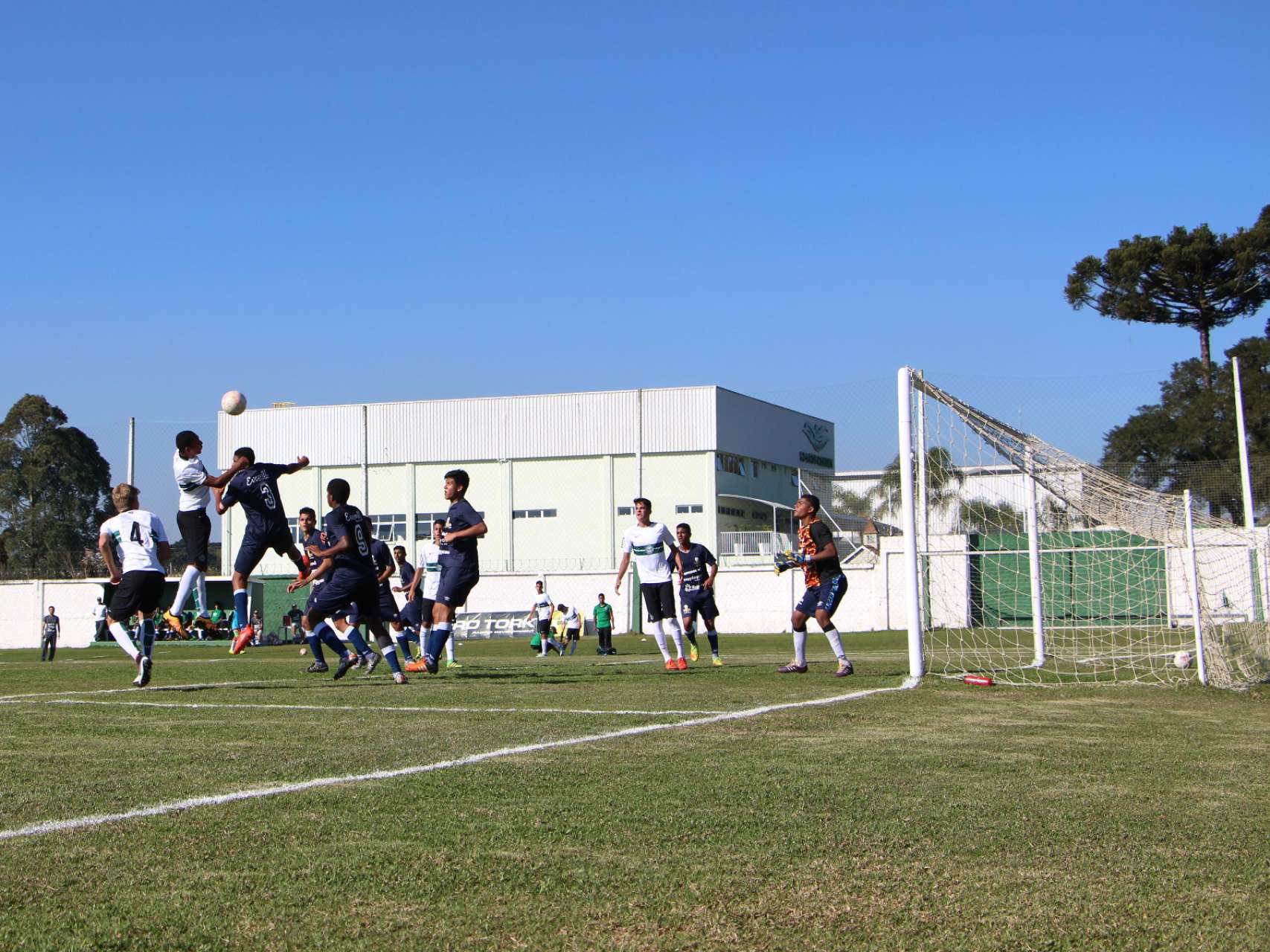 Coxa Sub-15 vence o PSTC