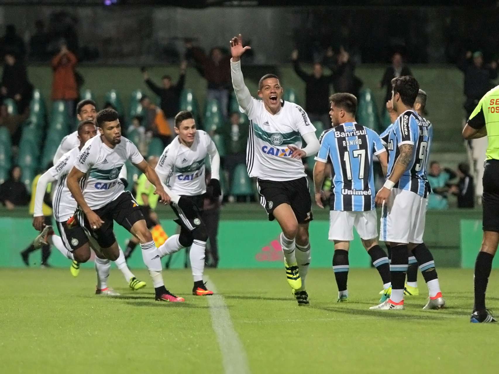 Coxa est� na 13� coloca��o