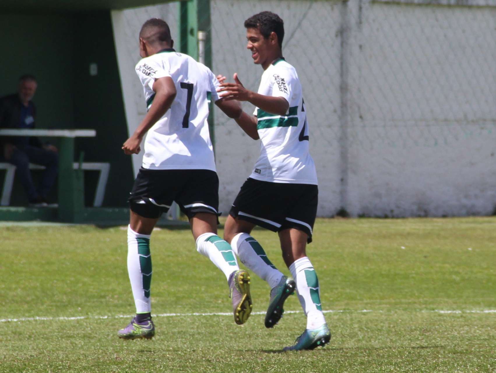 Coritiba Sub-17 vence equipe do Paranava� 