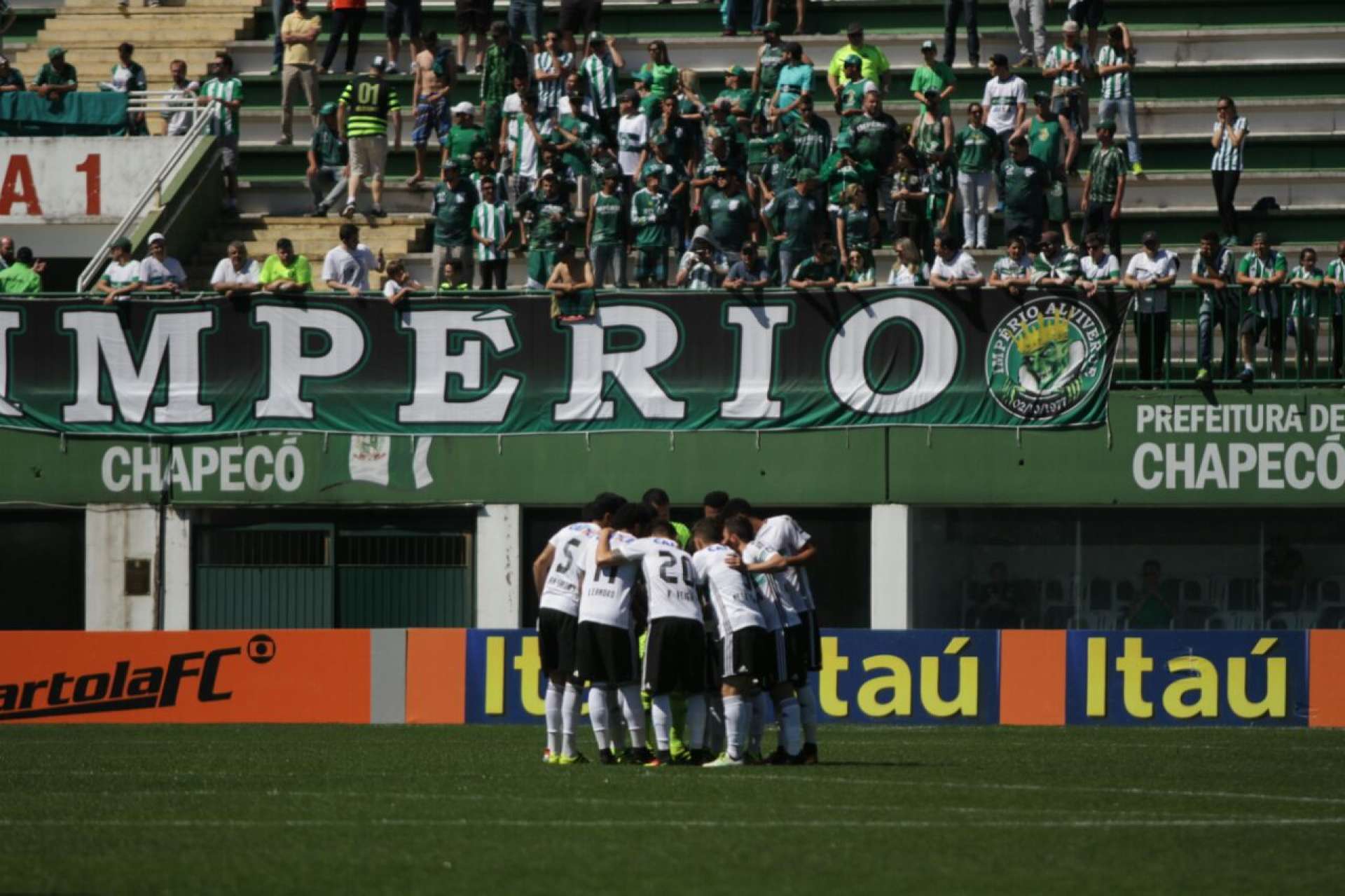 D� notas aos atletas