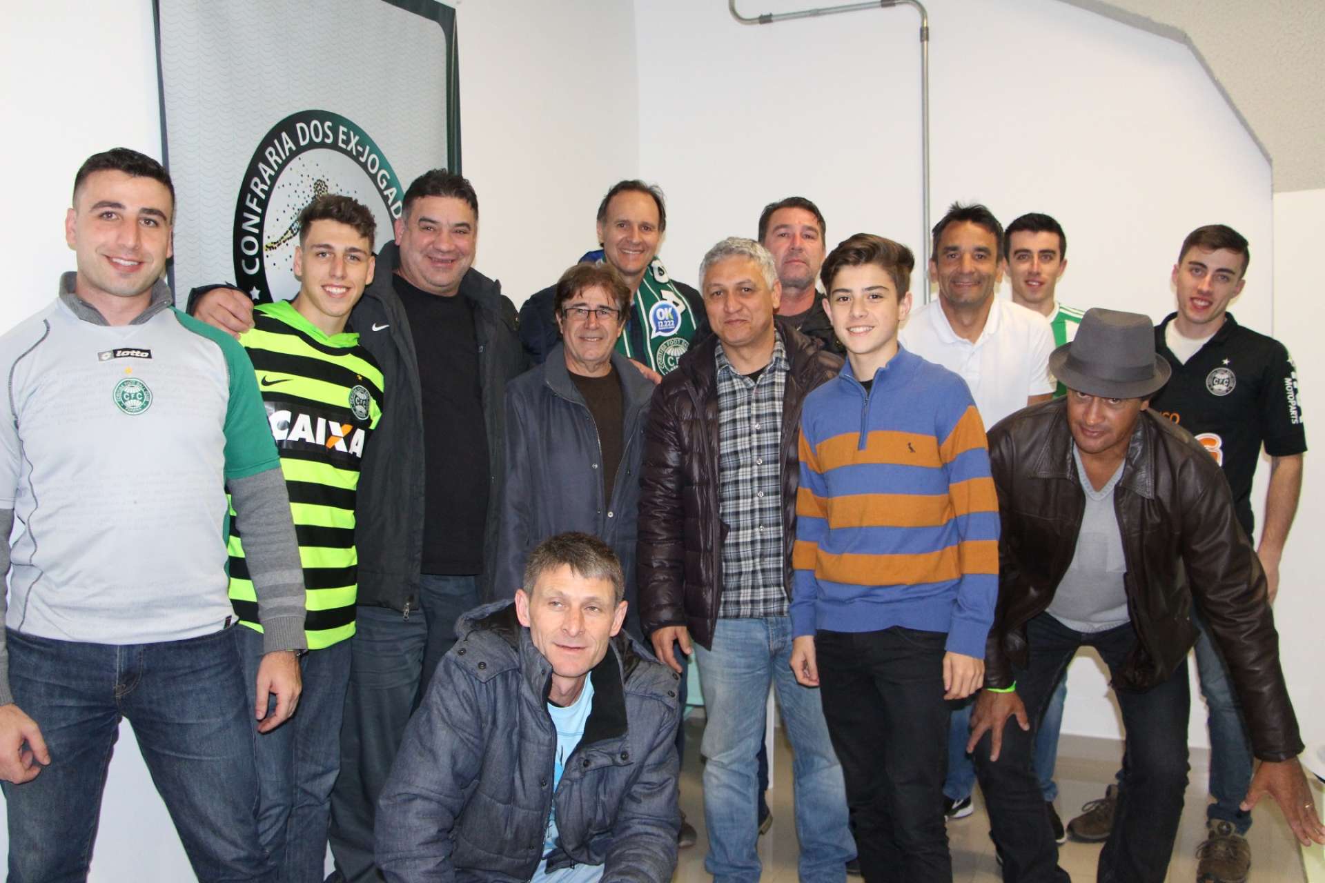 Jogo ao lado de �dolos