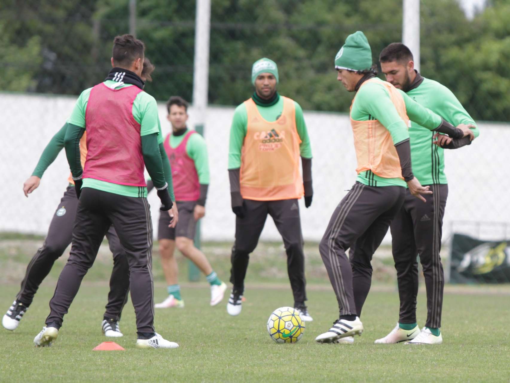 Galeria do treino de s�bado