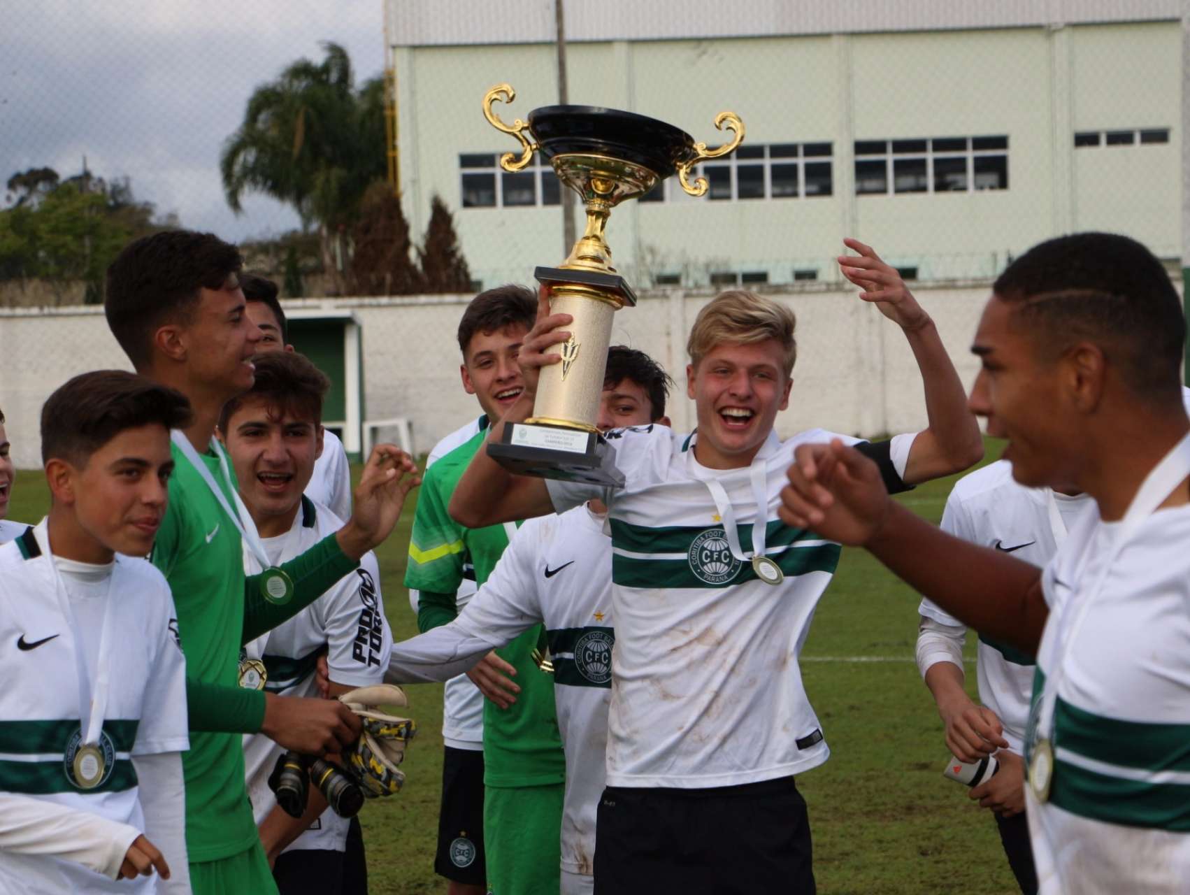 Galeria da final do Paranaense Sub-15