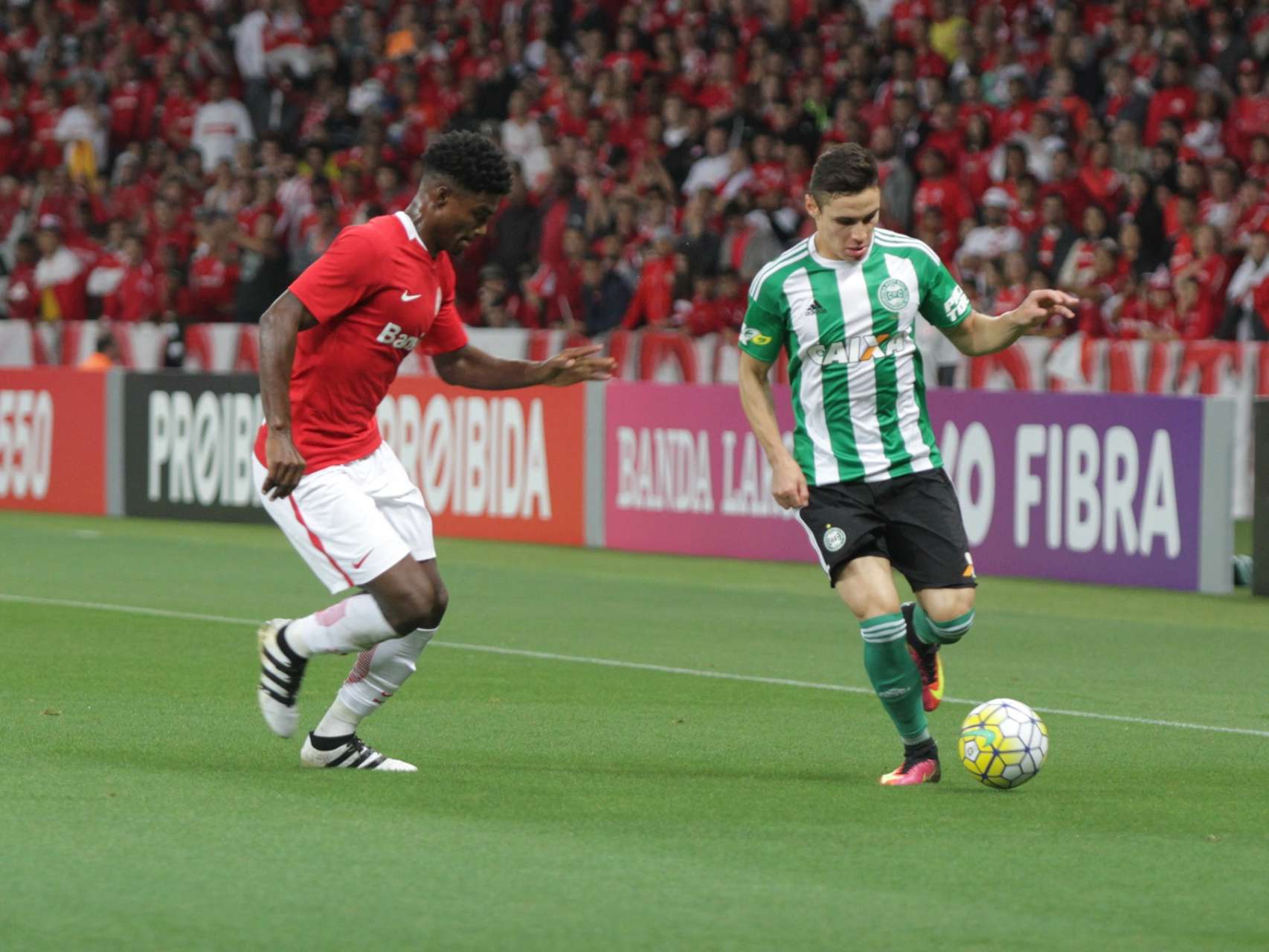 Coxa sofre rev�s no Beira Rio