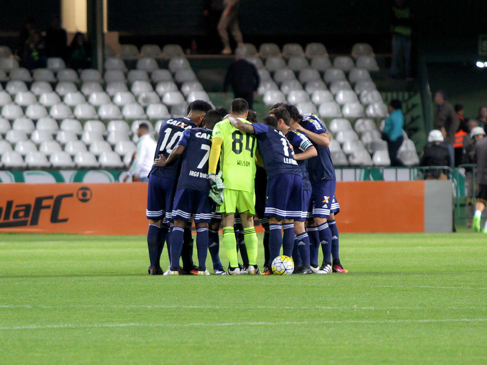 D� notas aos atletas
