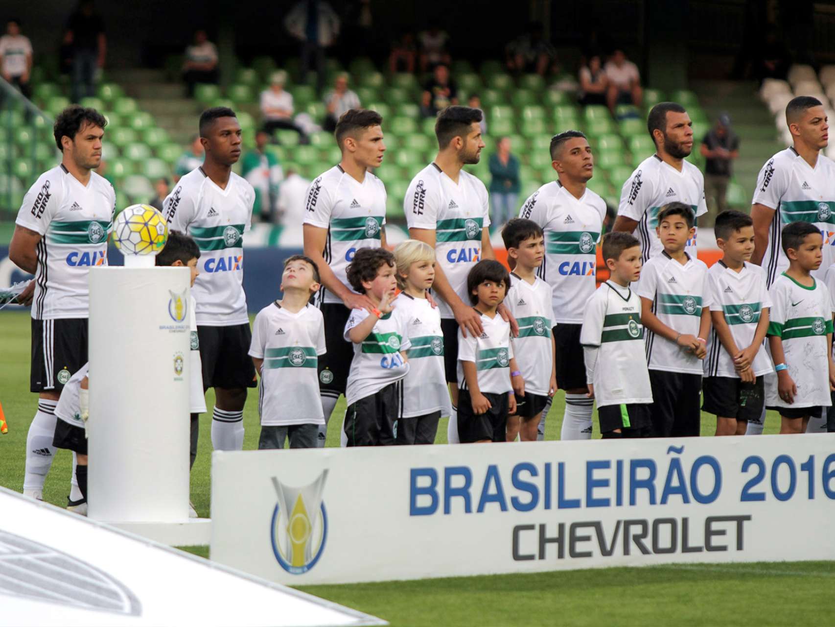 D� notas aos atletas