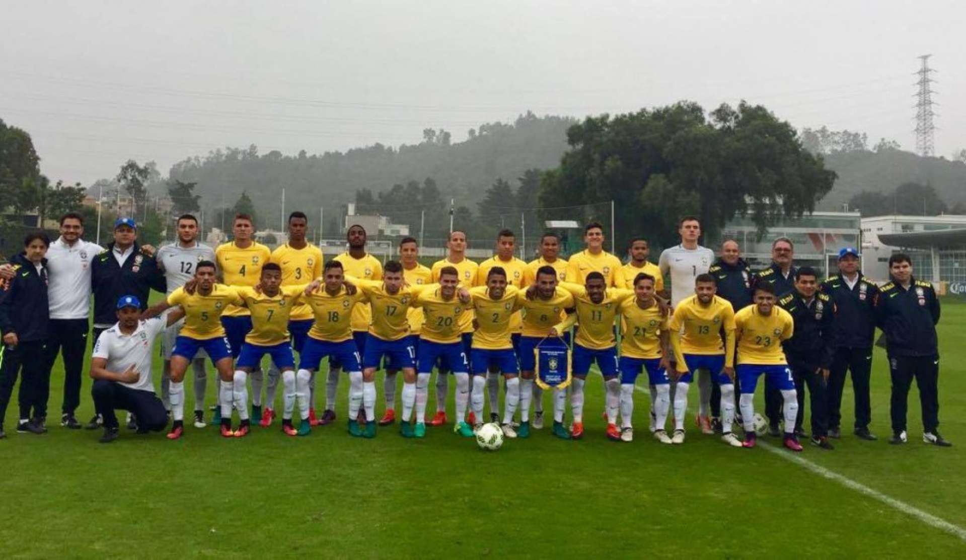 Dod� e Evandro em a��o pela Sele��o Sub-20