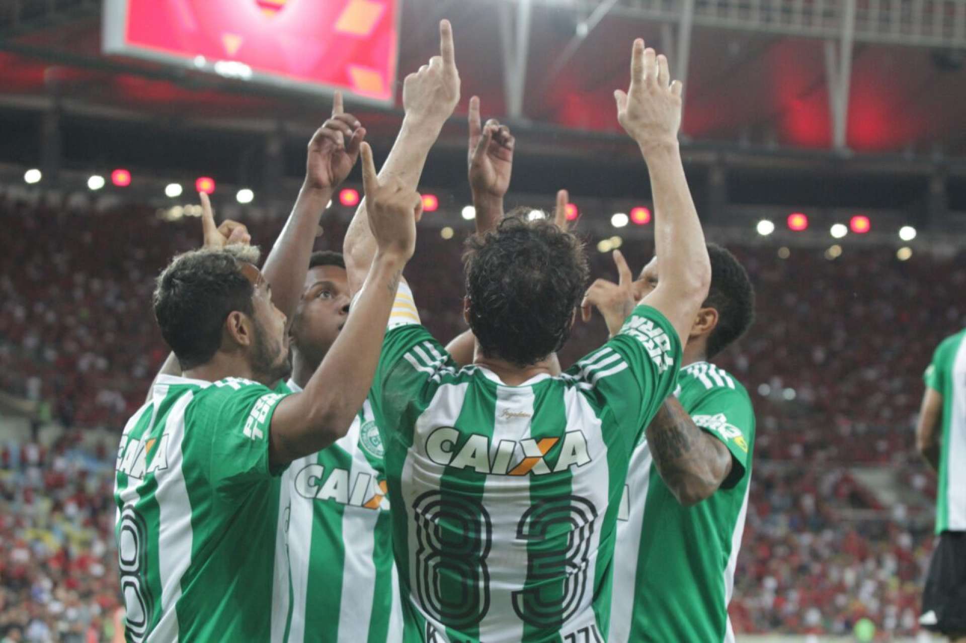 Fotos do empate no Maracan�