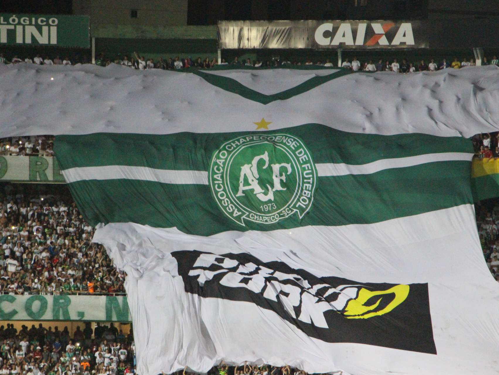 V�deo: homenagem � Chapecoense 