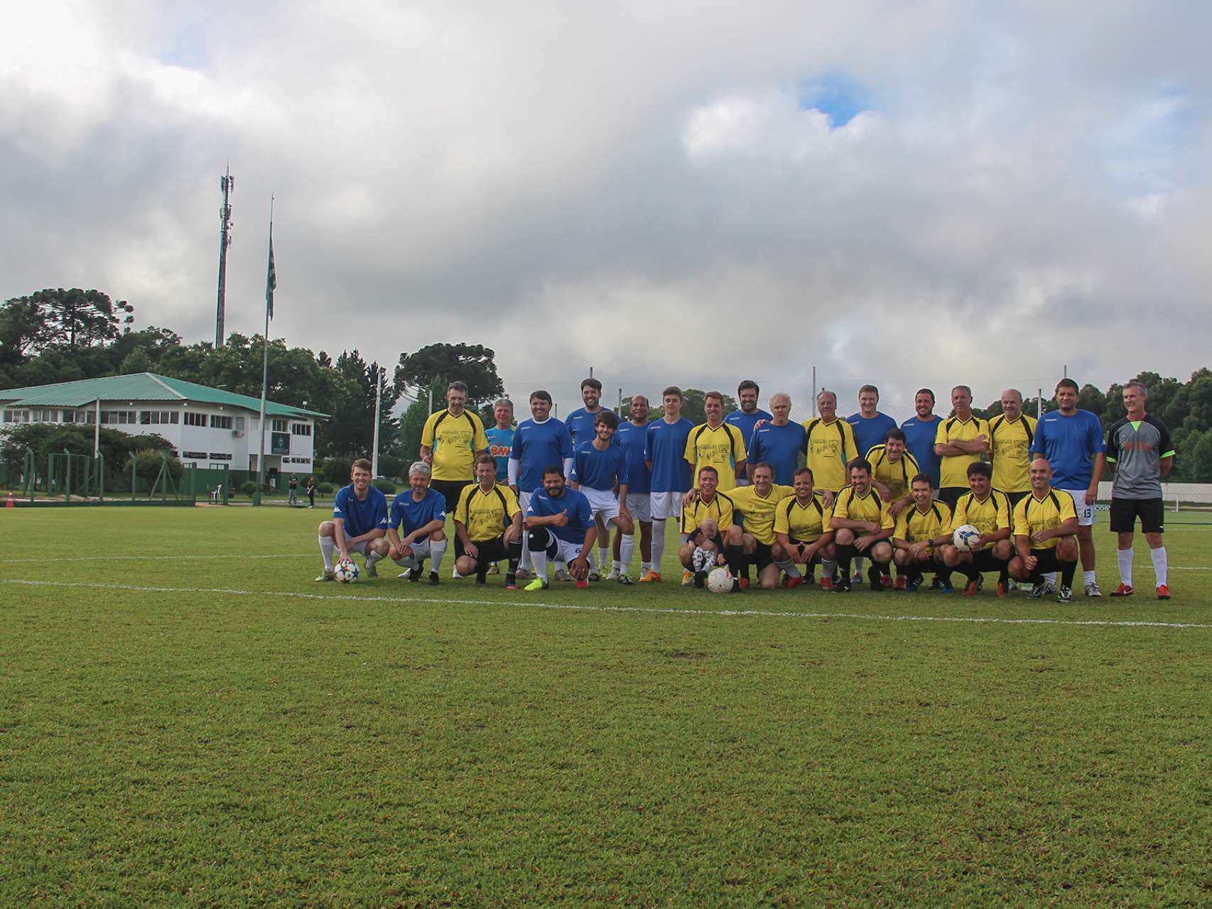 Pelada com os amigos no CT do Coxa!