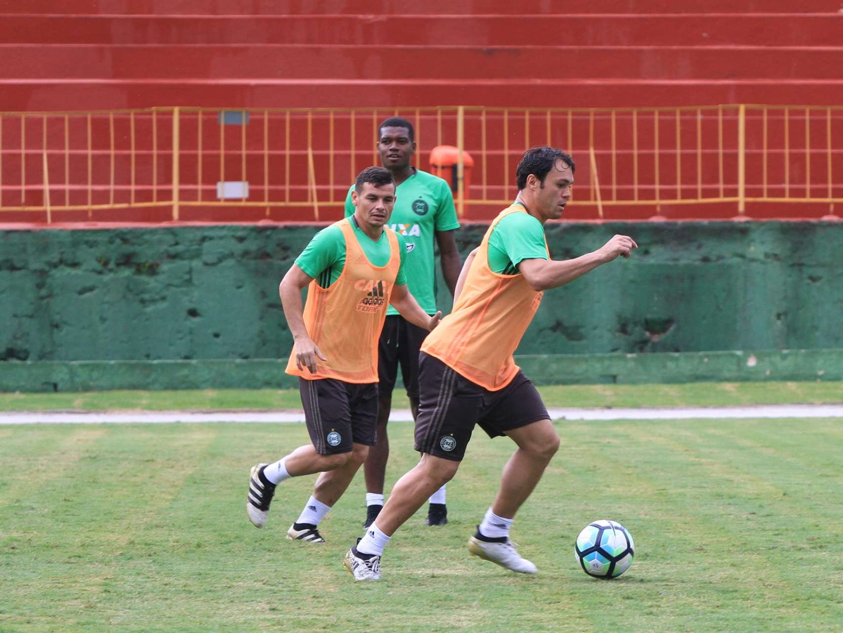 Fotos do treino na v�spera da estreia