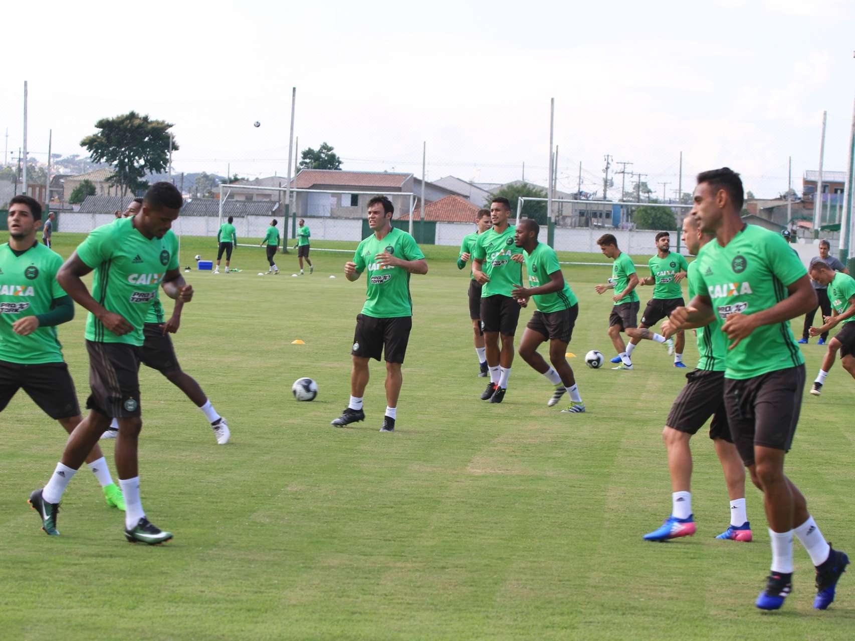 Treino no CT em fotos