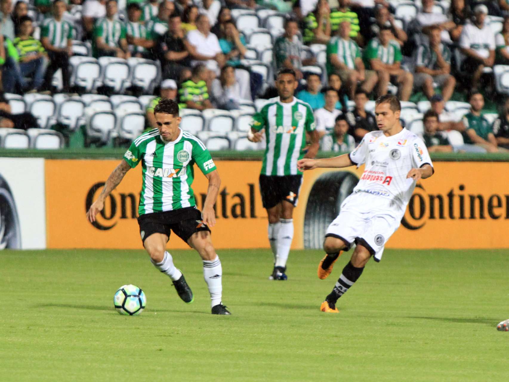 Coxa deixa a Copa do Brasil