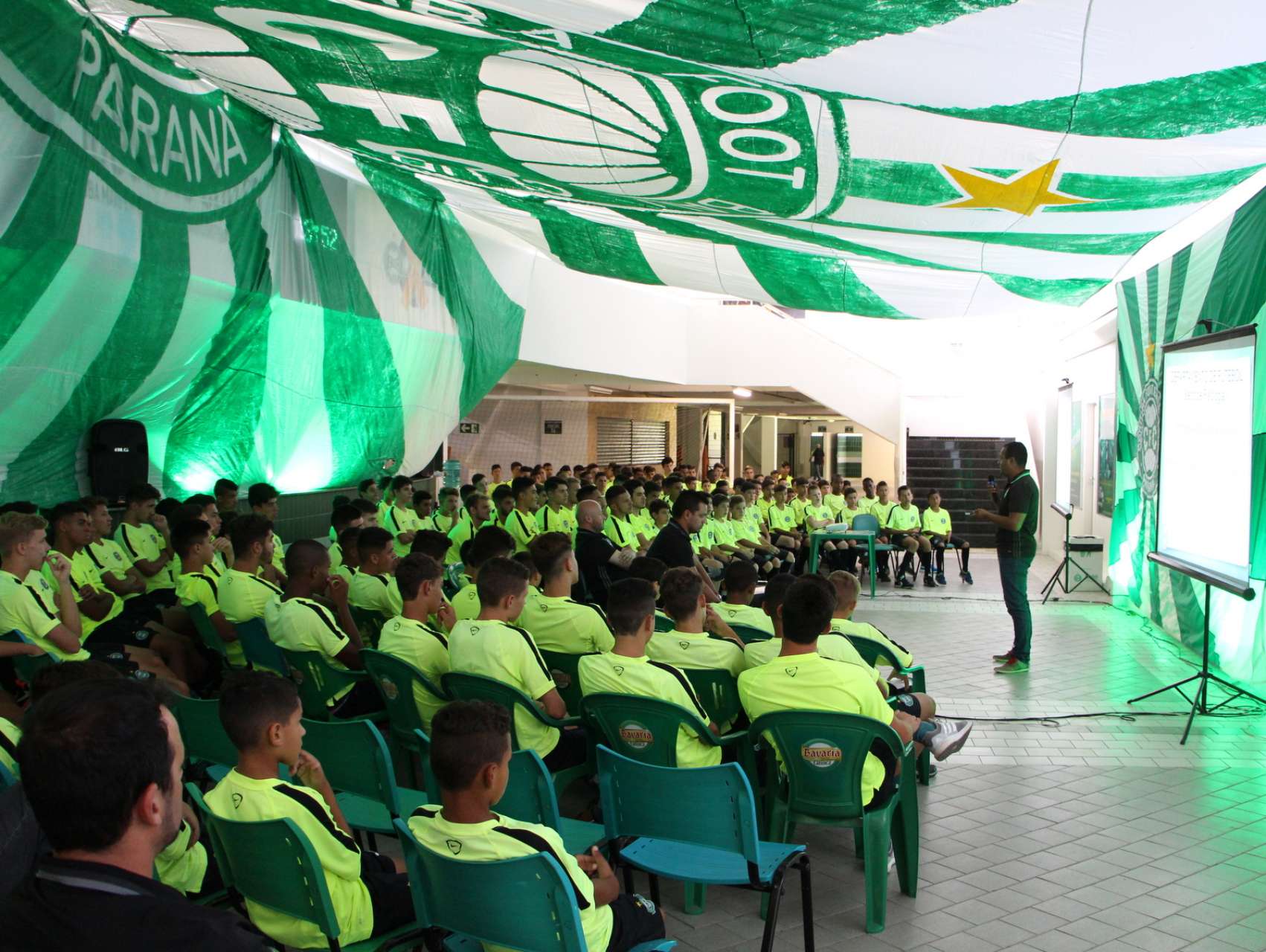 Retorno das categorias de base