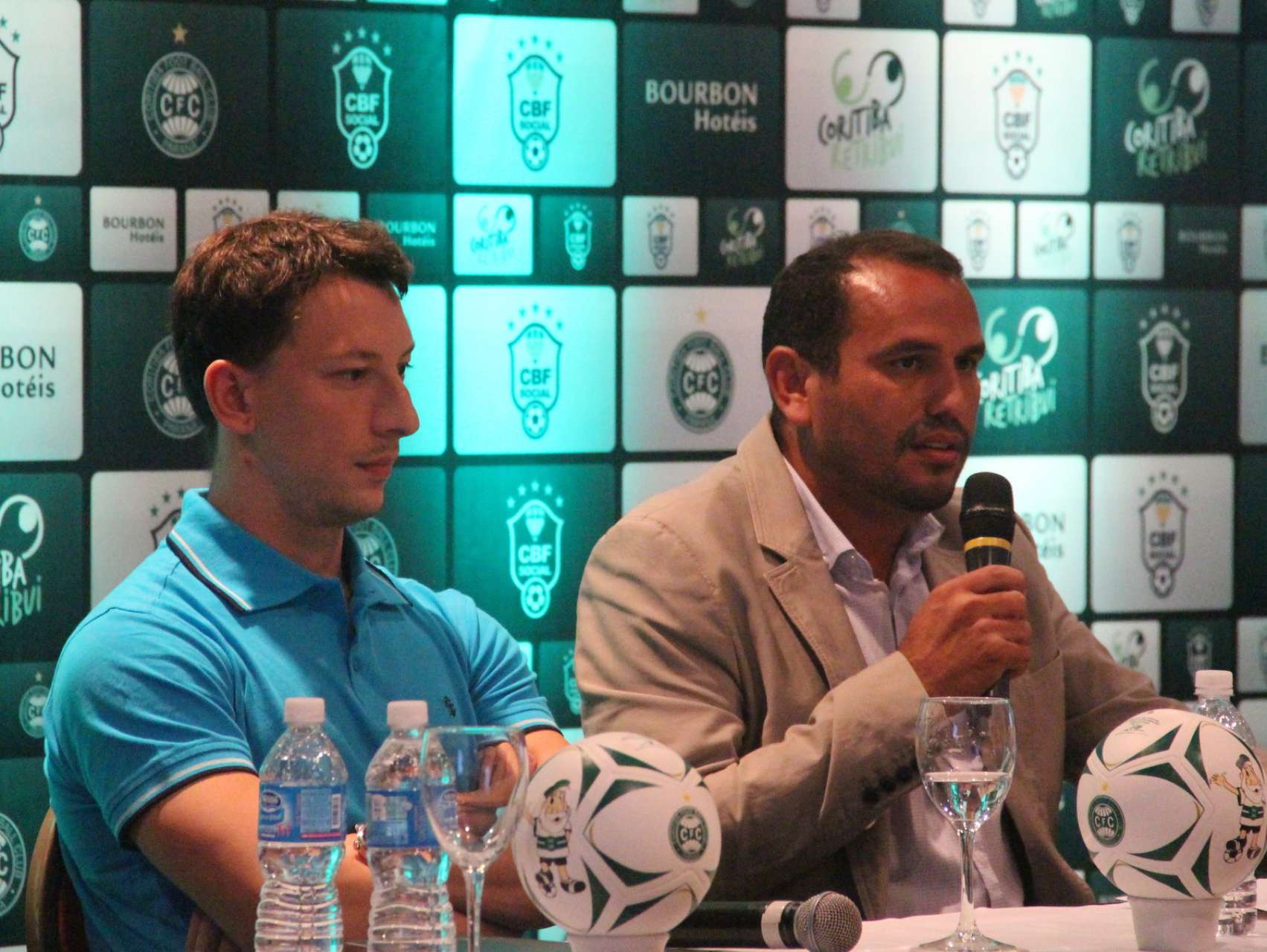 Profissionais do Coritiba participam do CBF Social