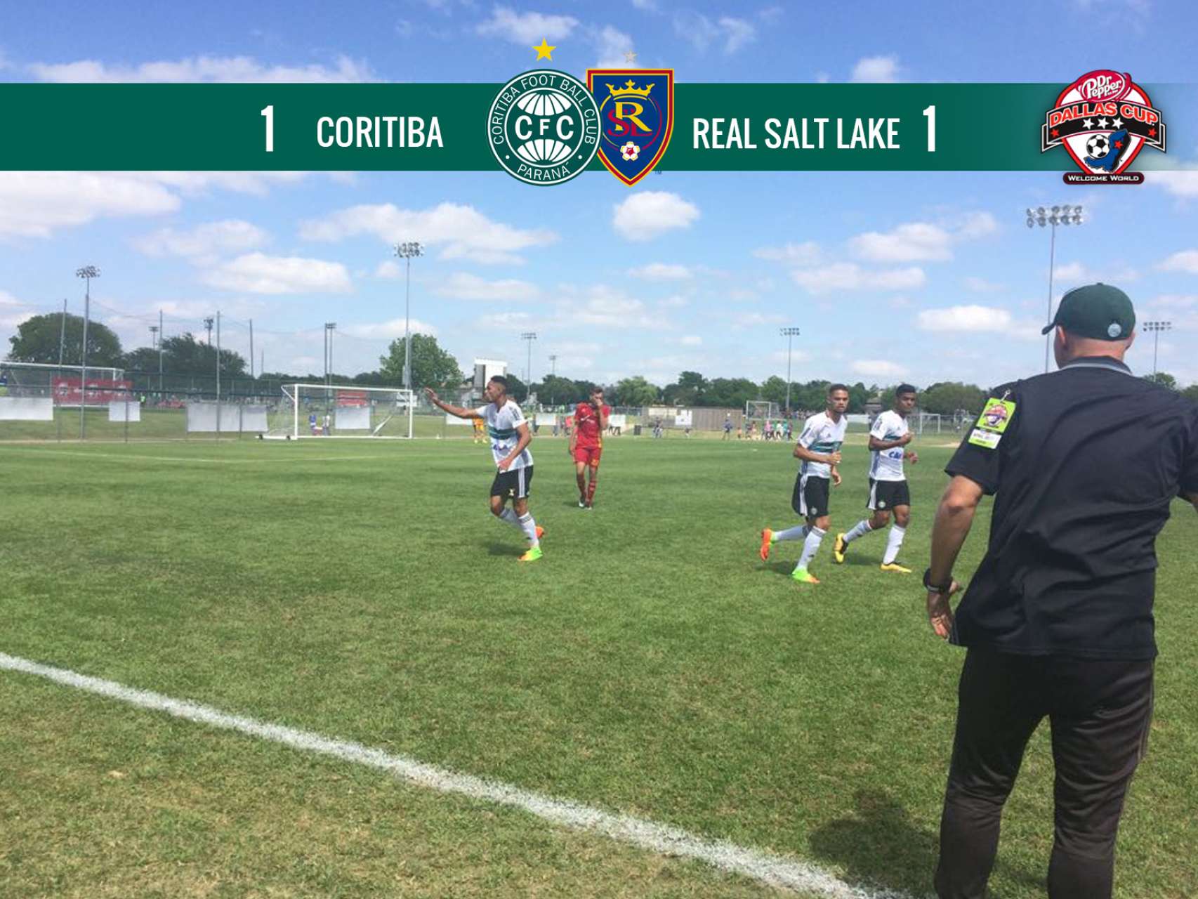 Empate na estreia de Dallas
