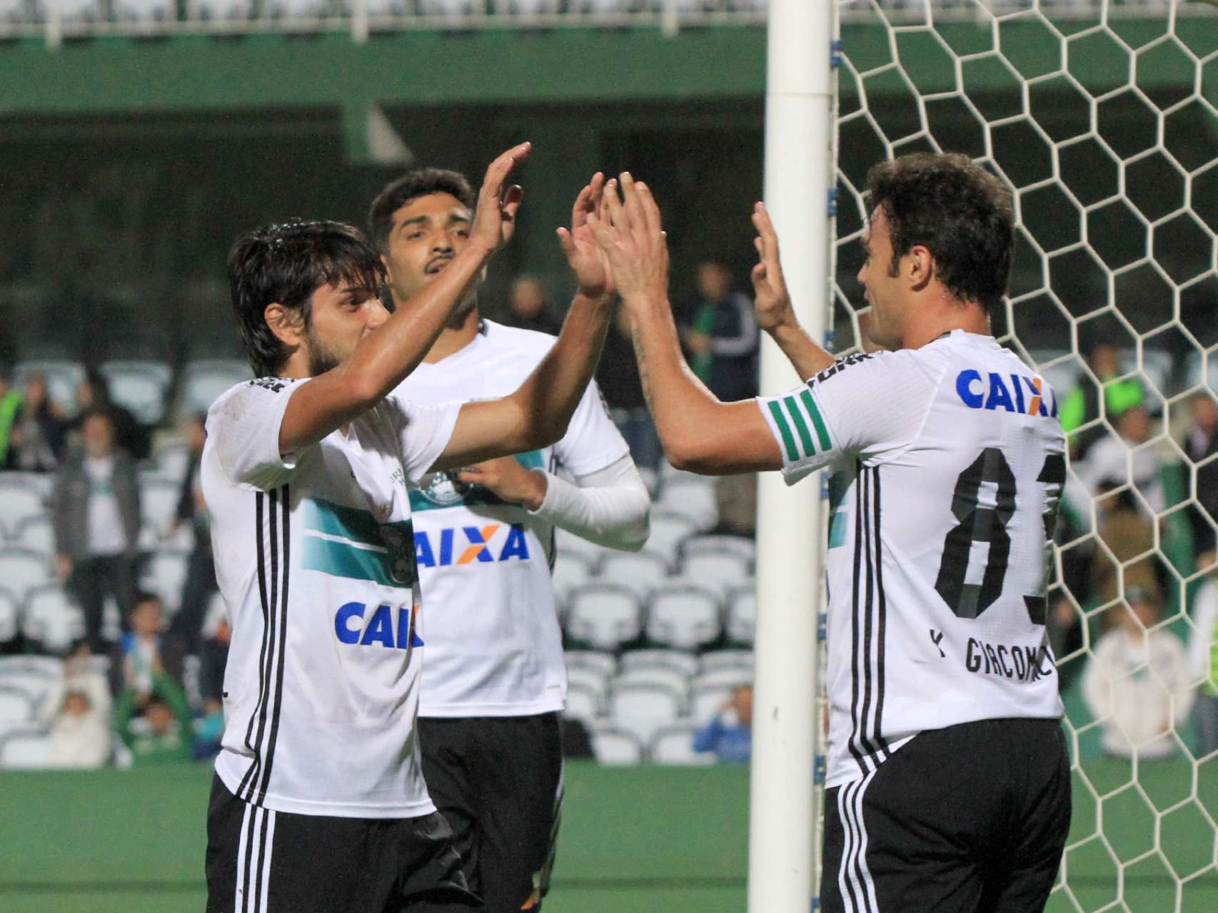 Coxa na semifinal