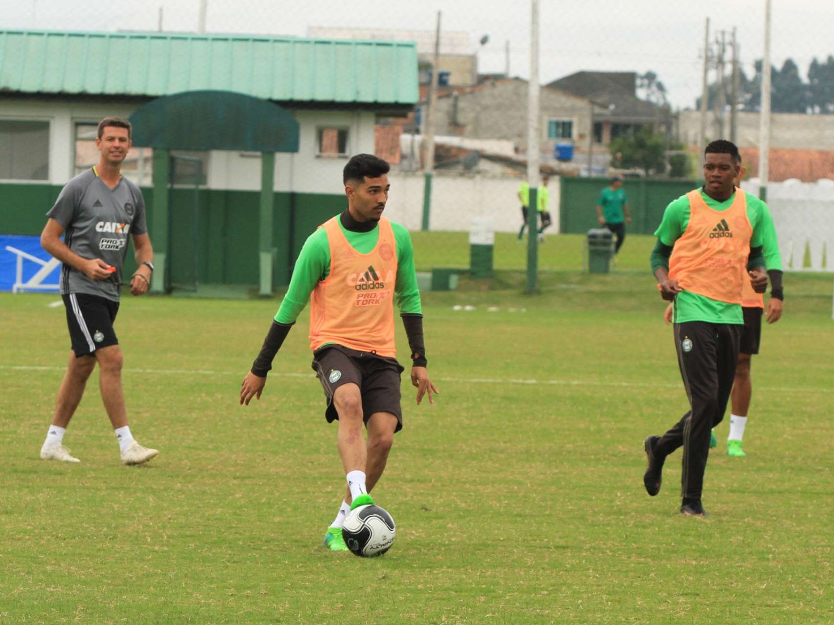 Coxa finaliza a prepara��o para final