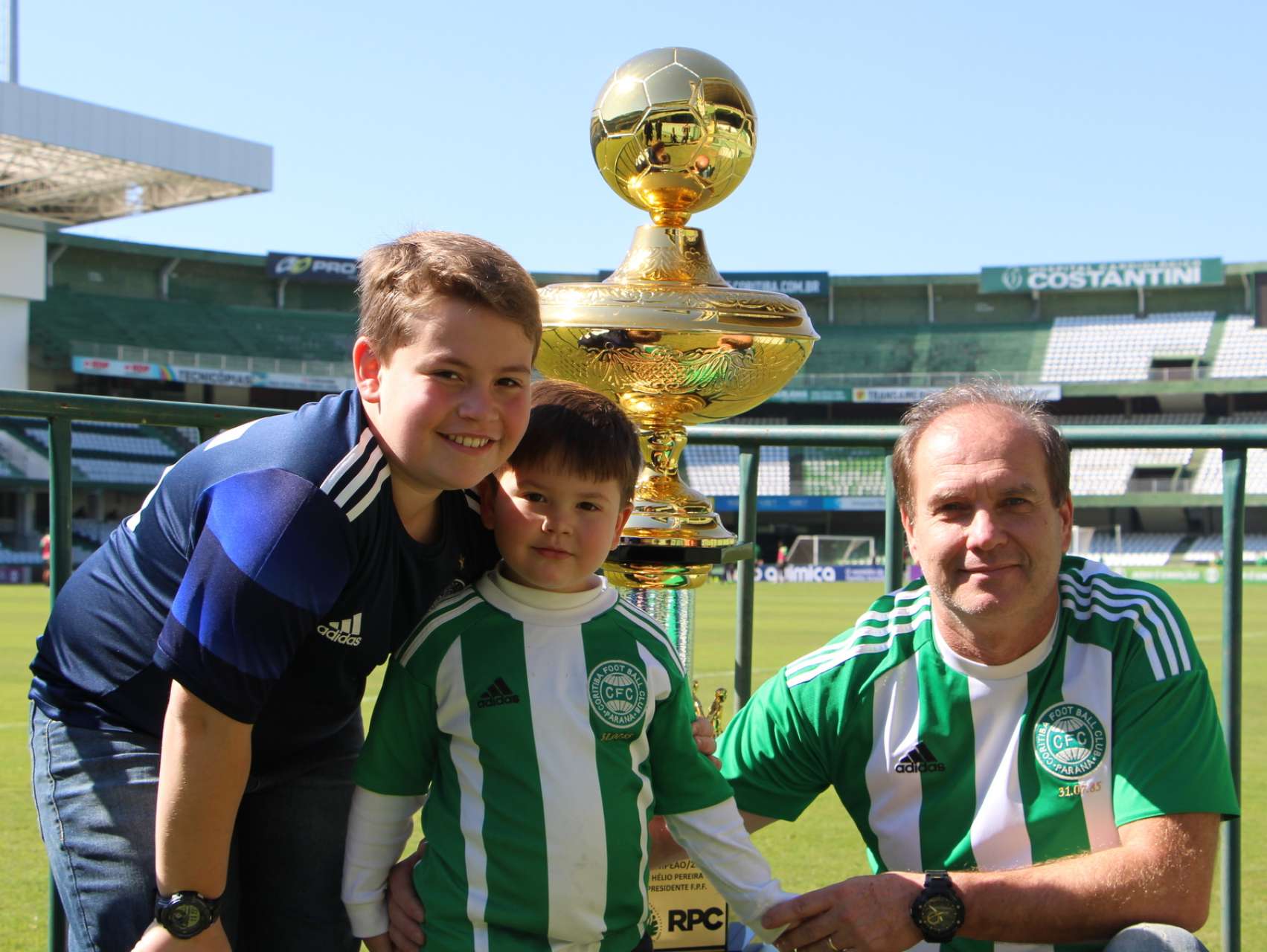 Manh� especial no Couto Pereira