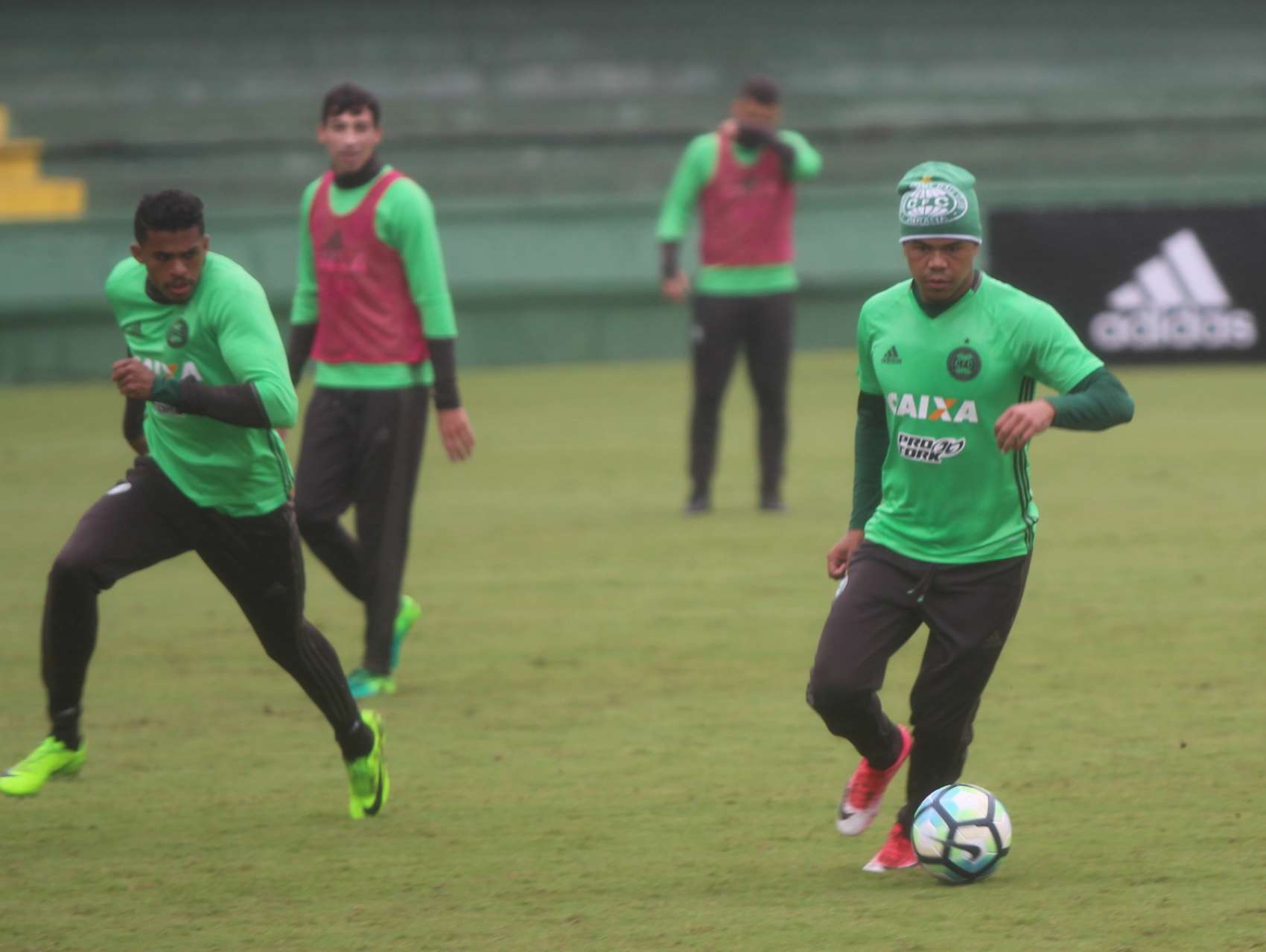 Coxa faz �ltimo treino em Curitiba