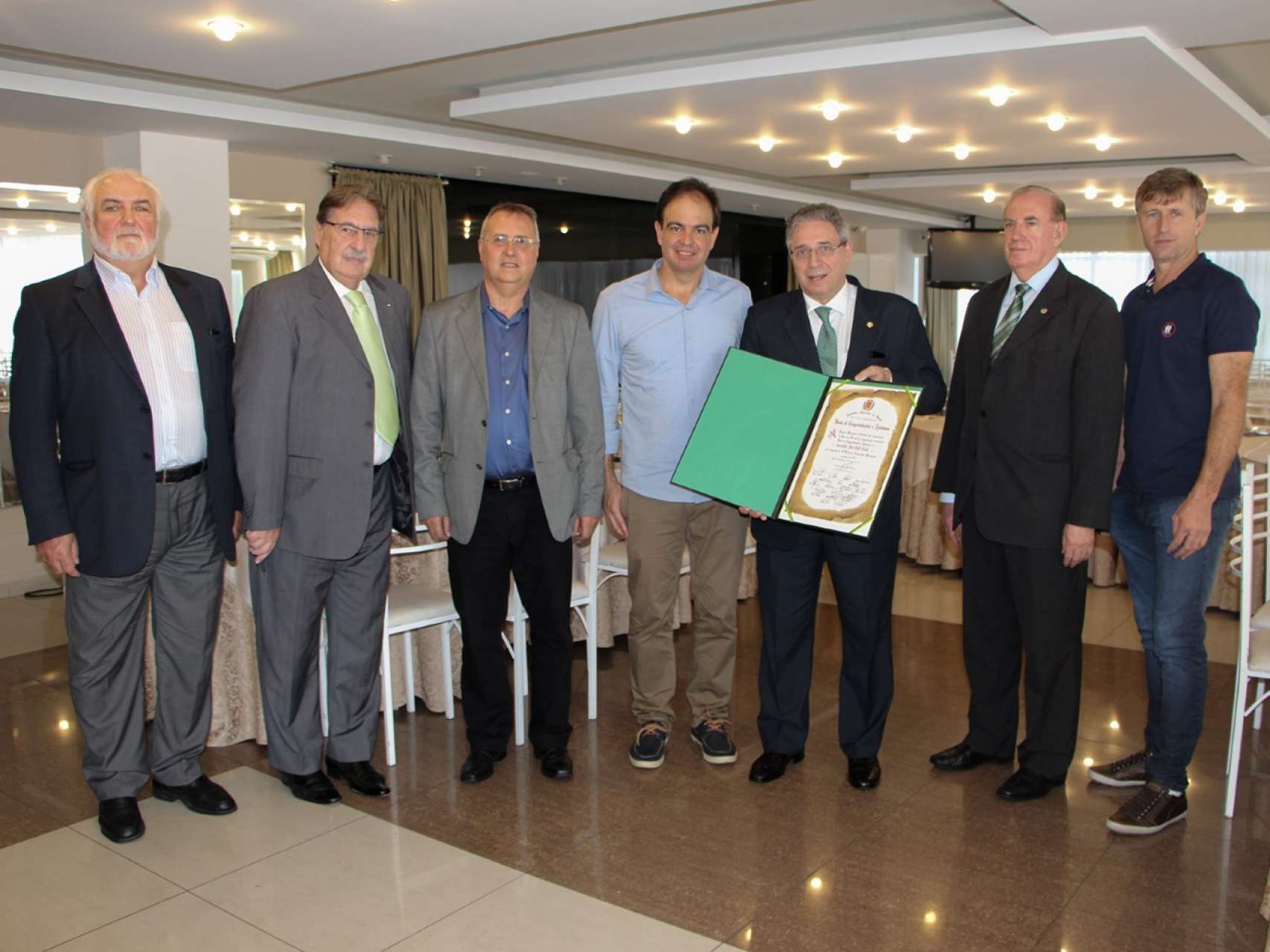 C�mara Municipal homenageia Coritiba