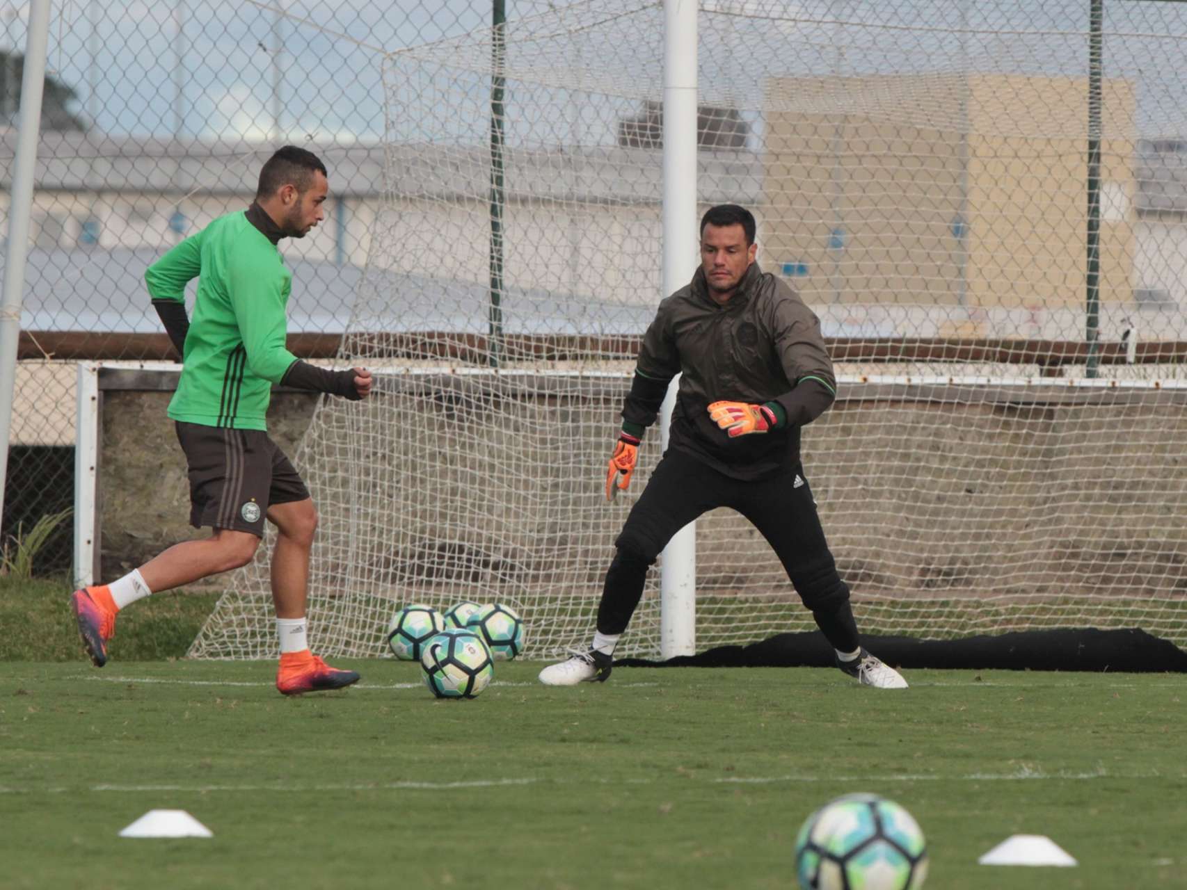 Galeria: Coxa treina forte para o cl�ssico