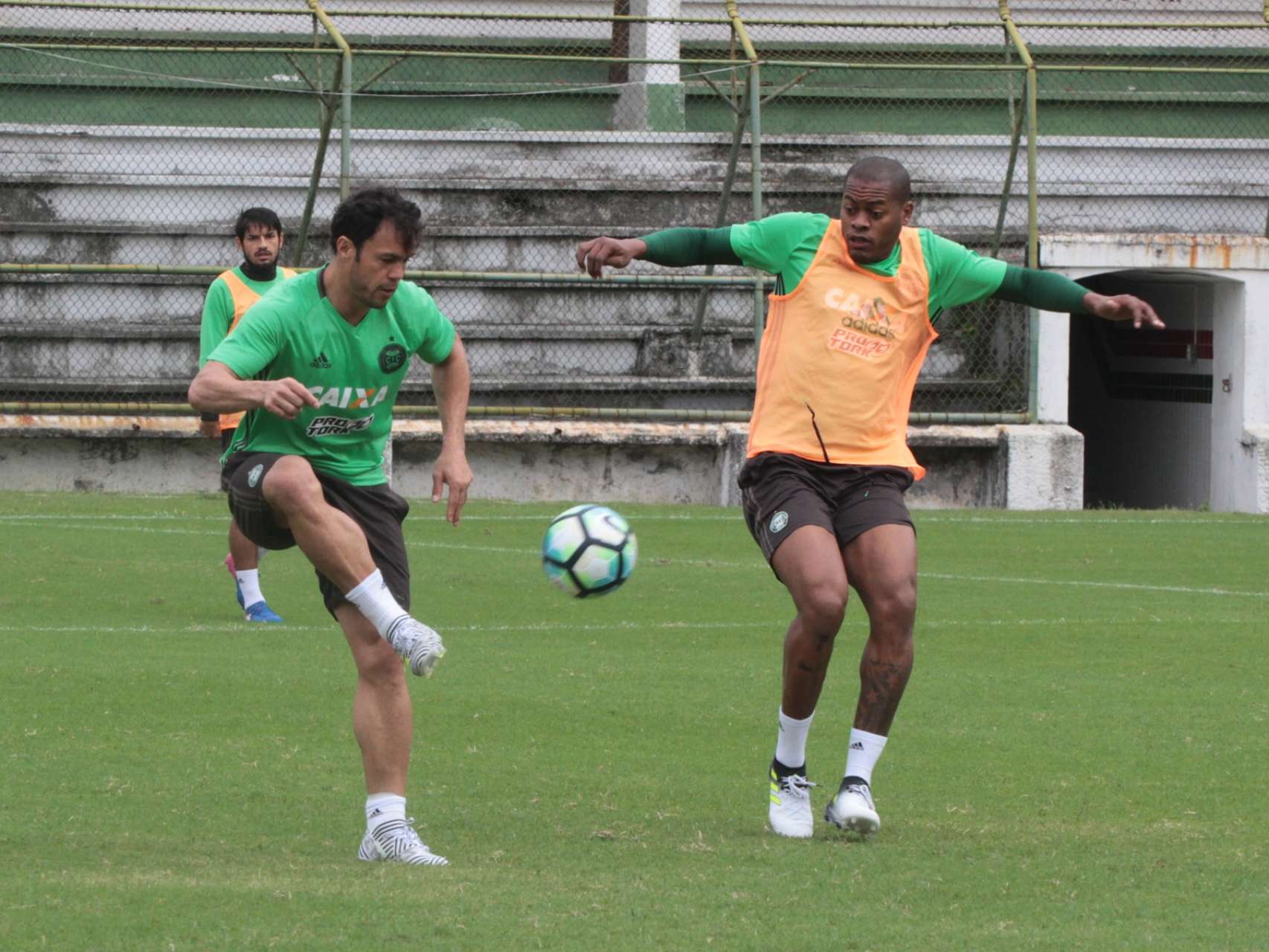 Coxa treina nas Laranjeiras