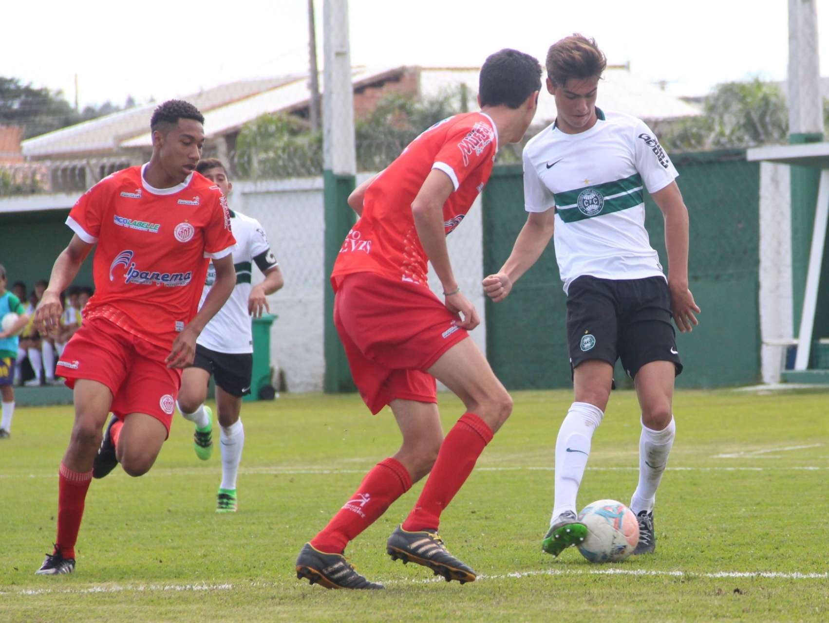 Rodrigo Guth � novamente convocado