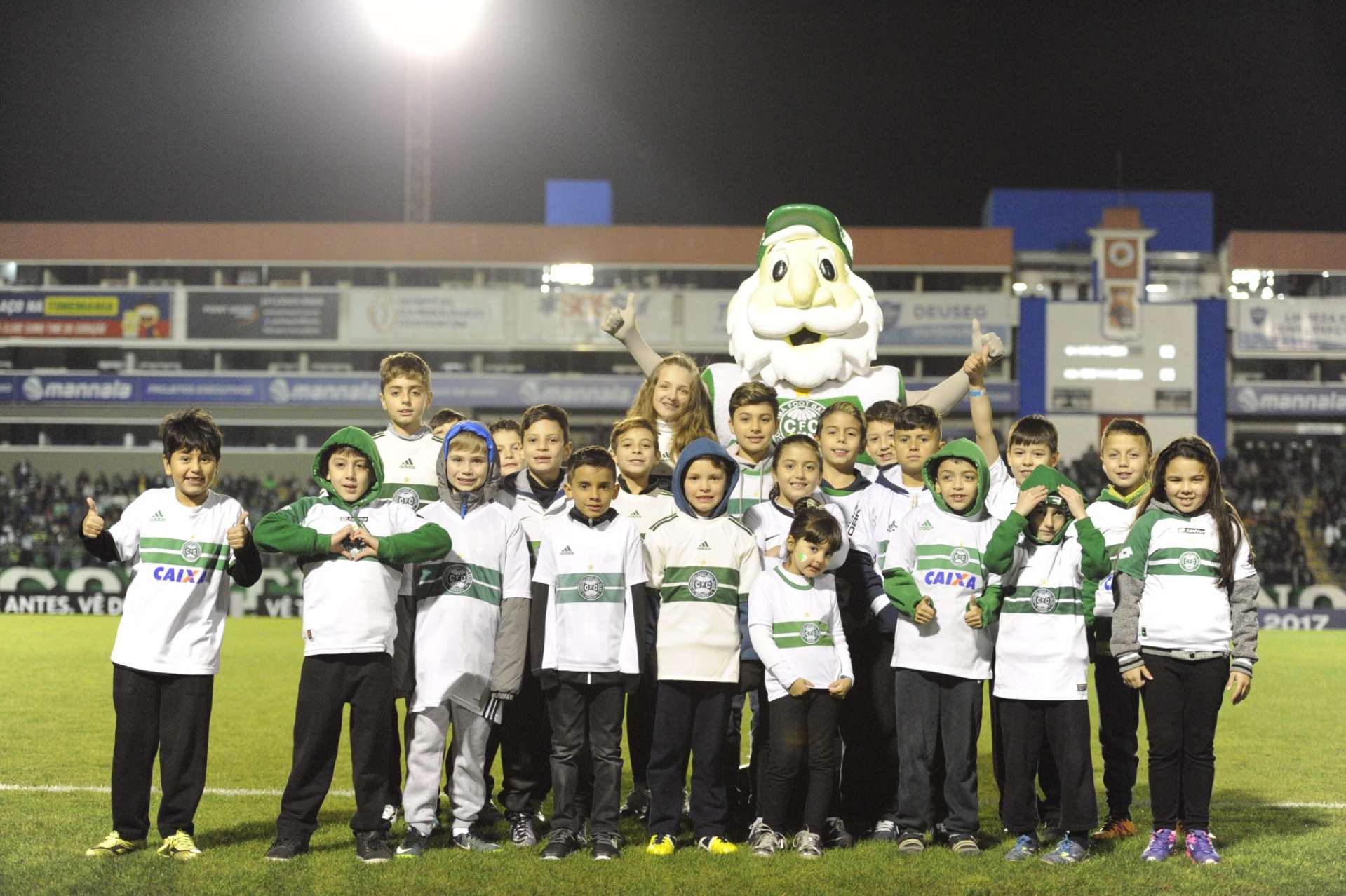 Mascotinhos de Coxa e Vasco