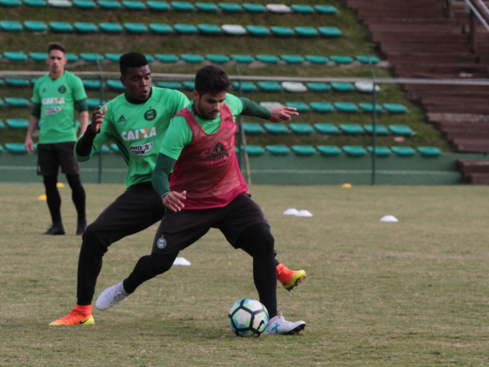 Coxa treina forte no Janguito
