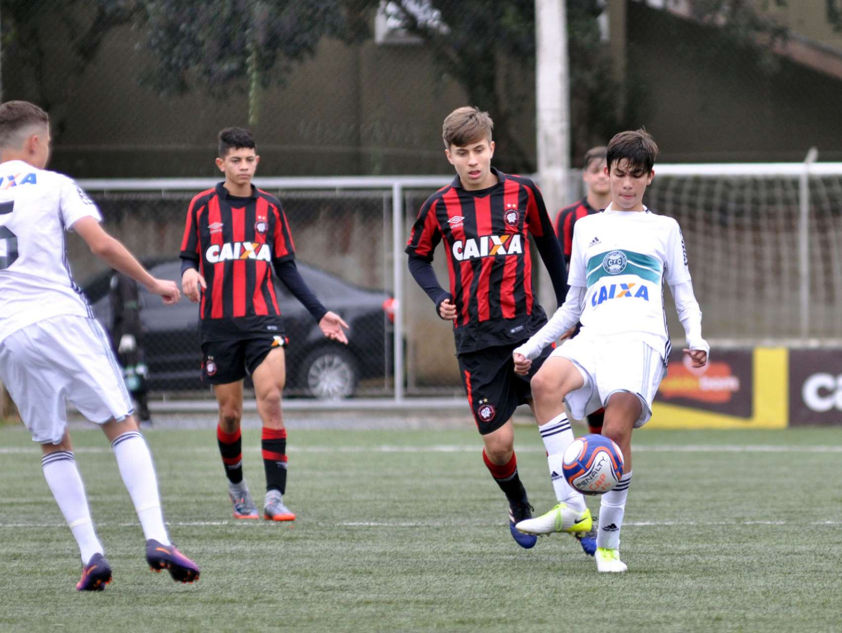 Sub-15 vence Atle-Tiba fora de casa