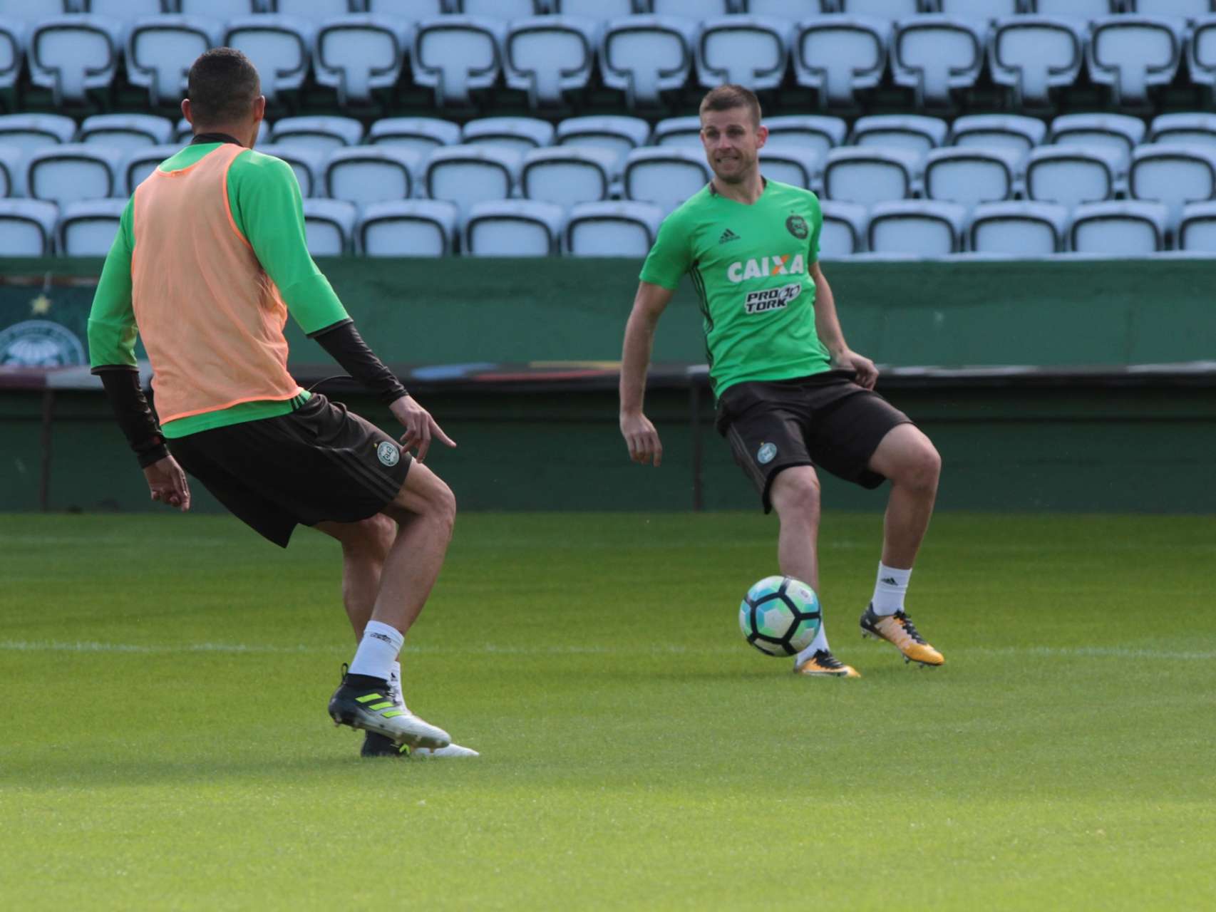 Coxa finaliza a prepara��o para pegar o Sport