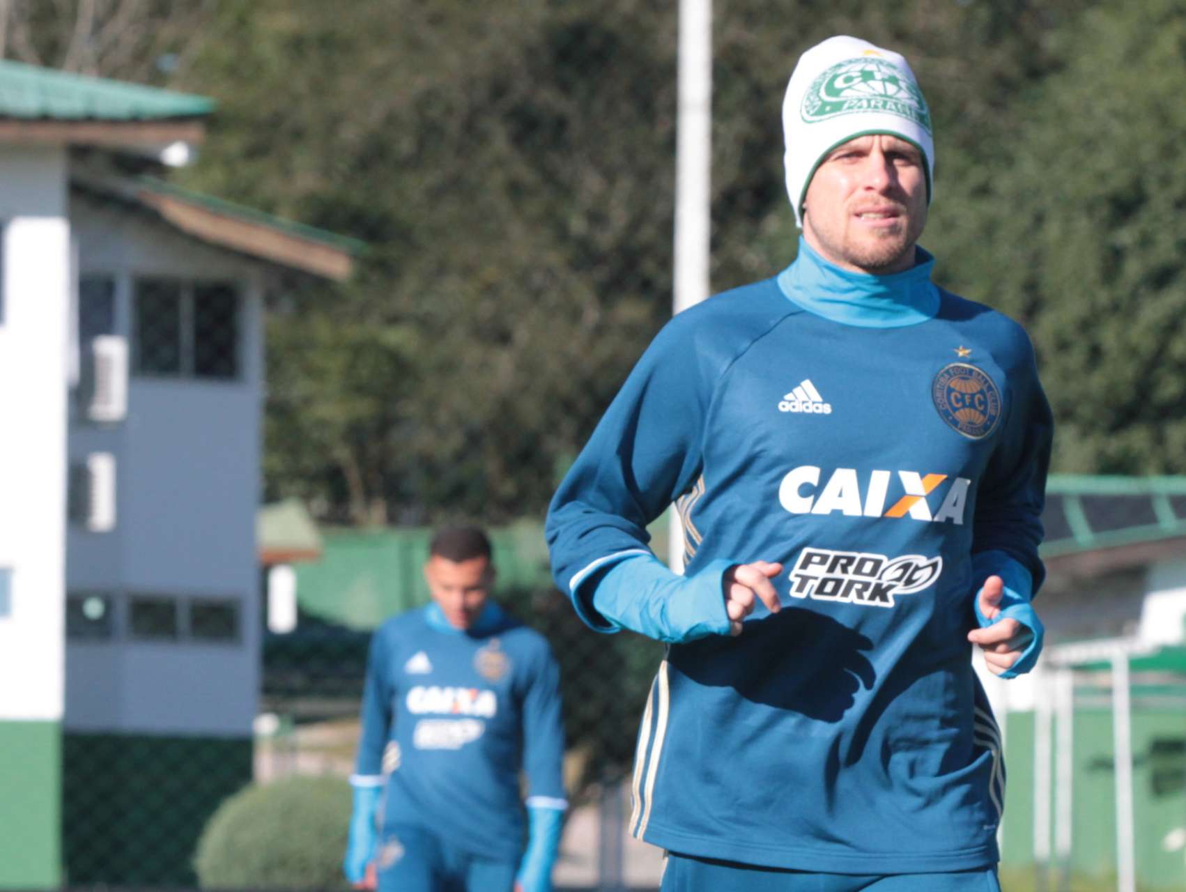 Coxa encerra prepara��o em Curitiba